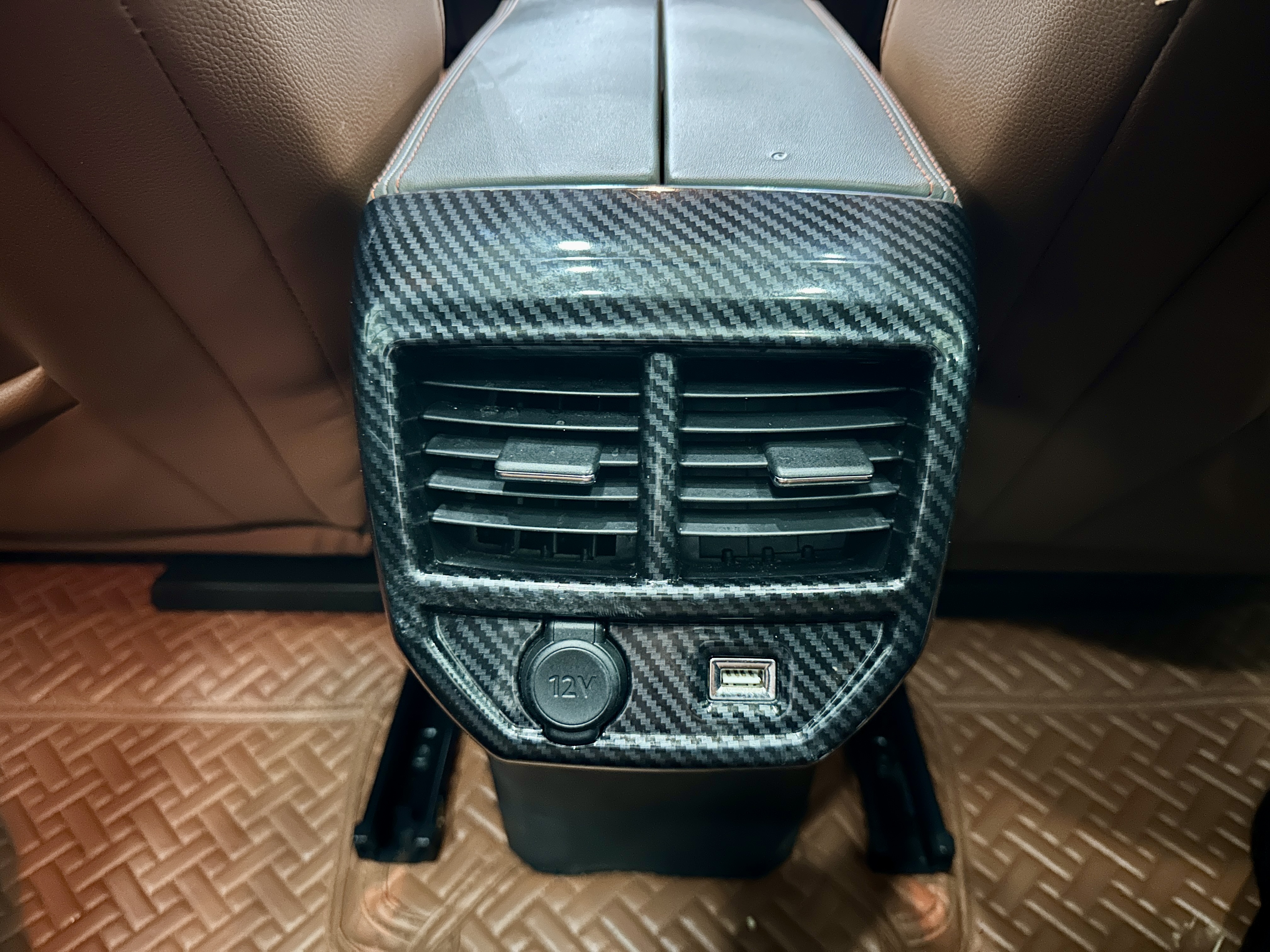 Citroen C5 AIRCROSS 2021 immagine di auto #16