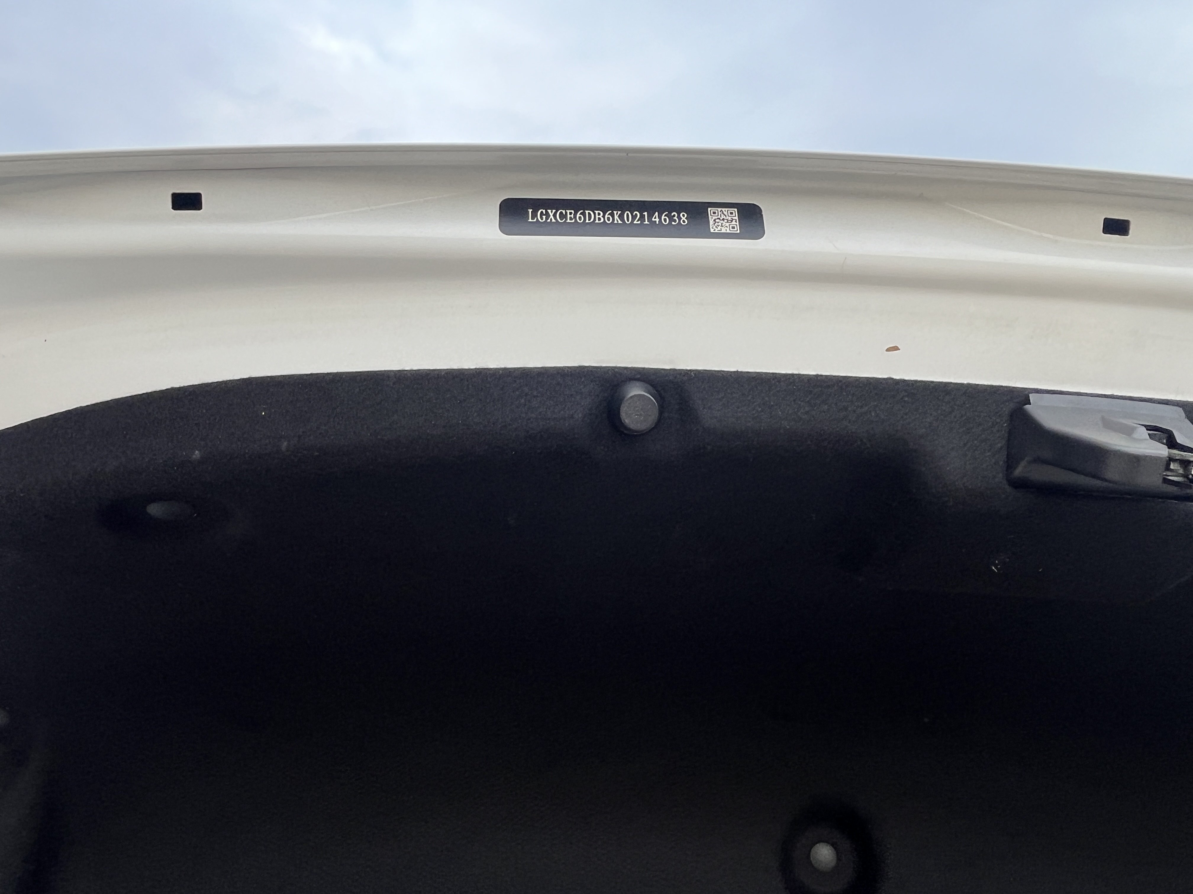 BYD Qin New Energy 2020 #16 BYD Qin New Energy 2020 car image #16