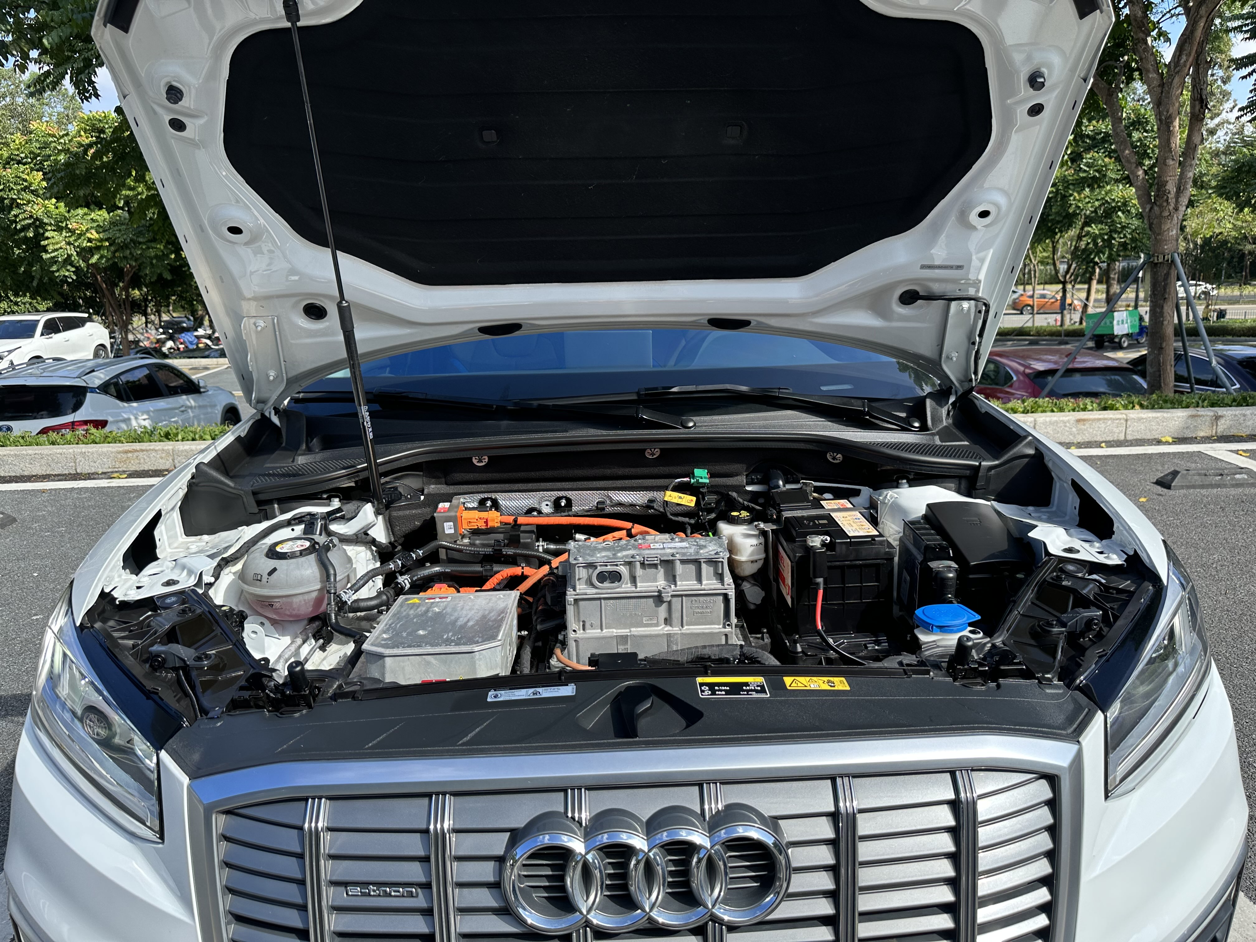 Audi Q2L e-tron 2021 #16 Audi Q2L e-tron 2021 imagen de coche #16