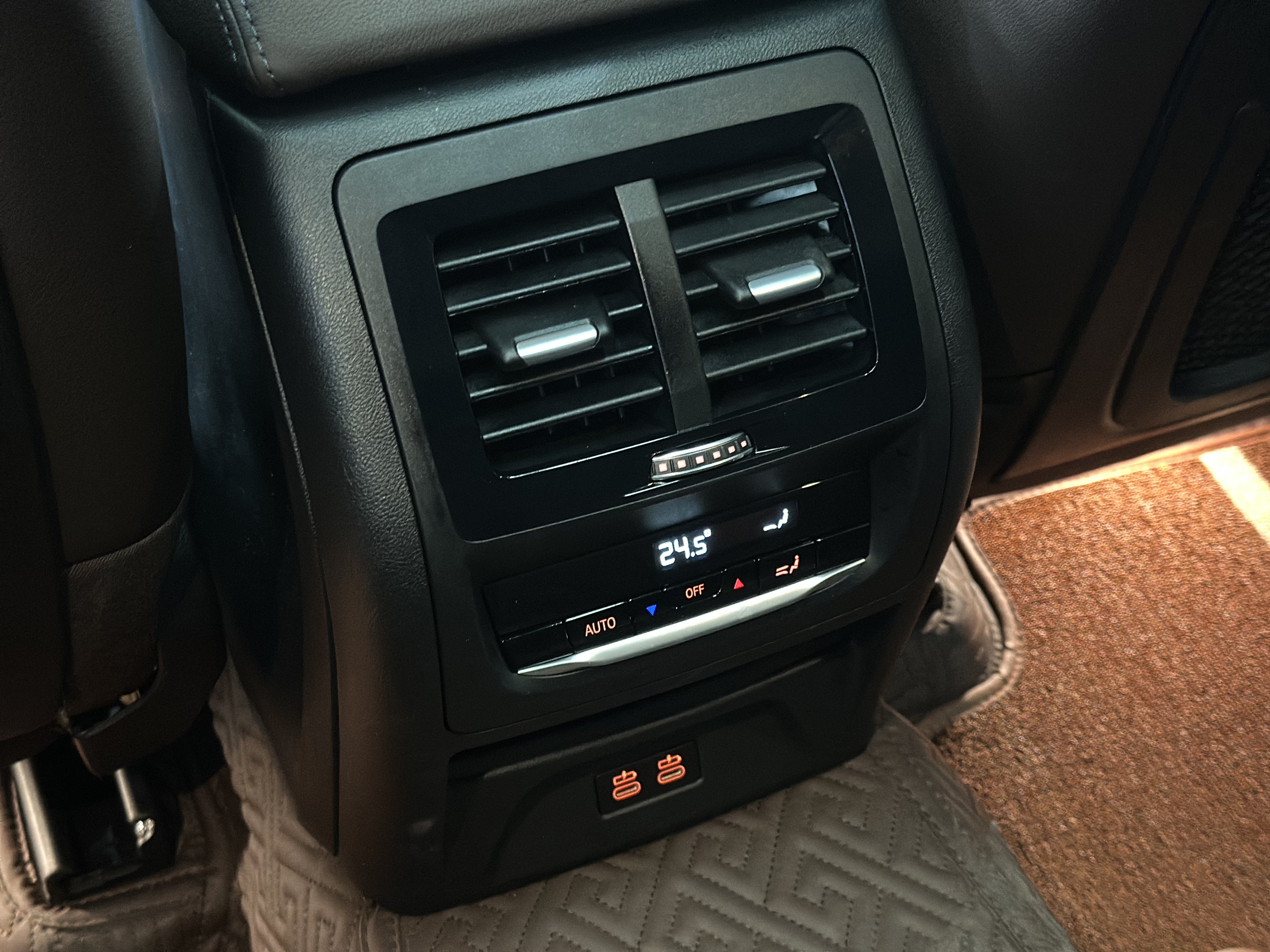 BMW X4 2021 صورة سيارة #16