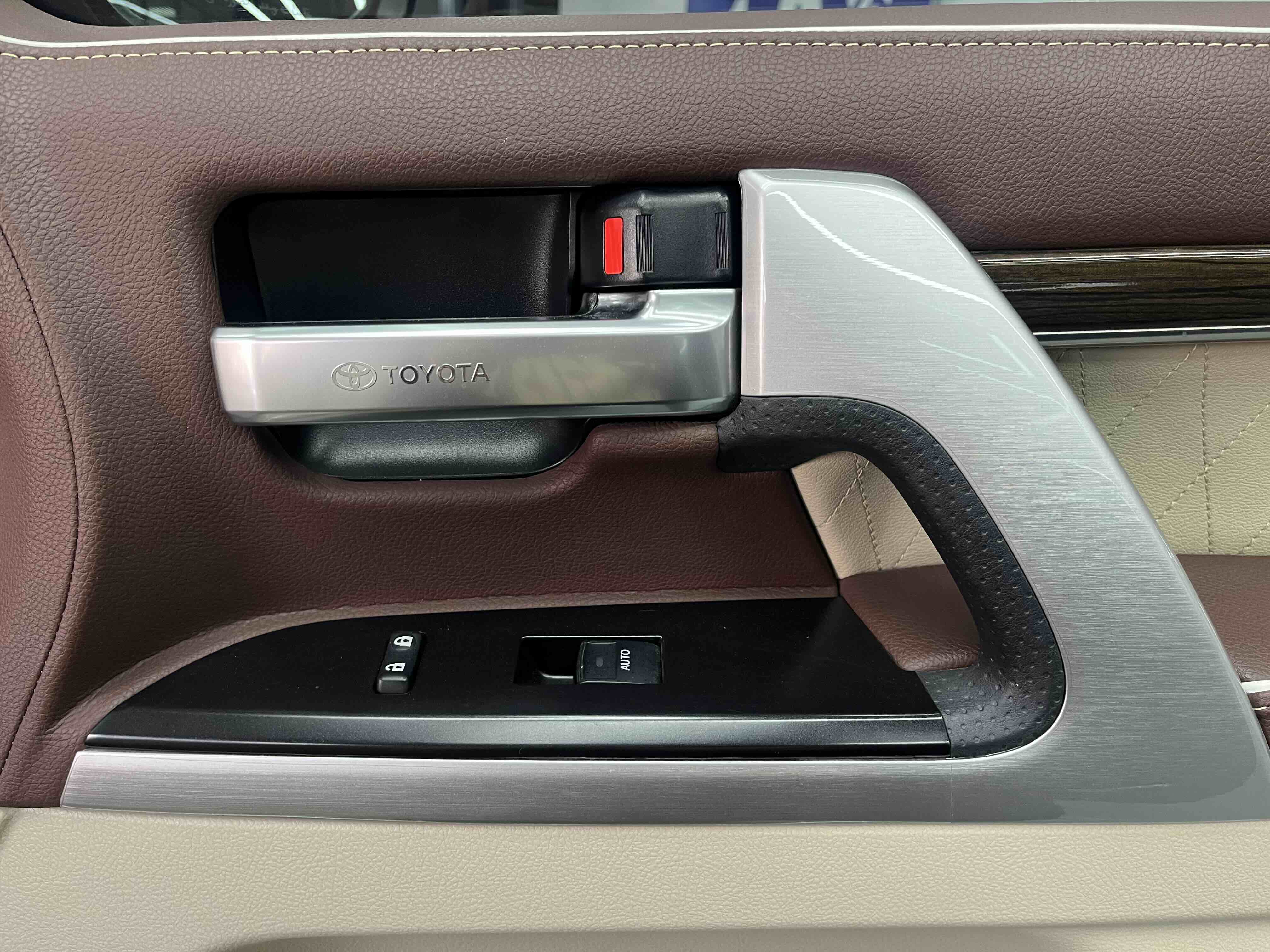 Toyota 2020 car image #16