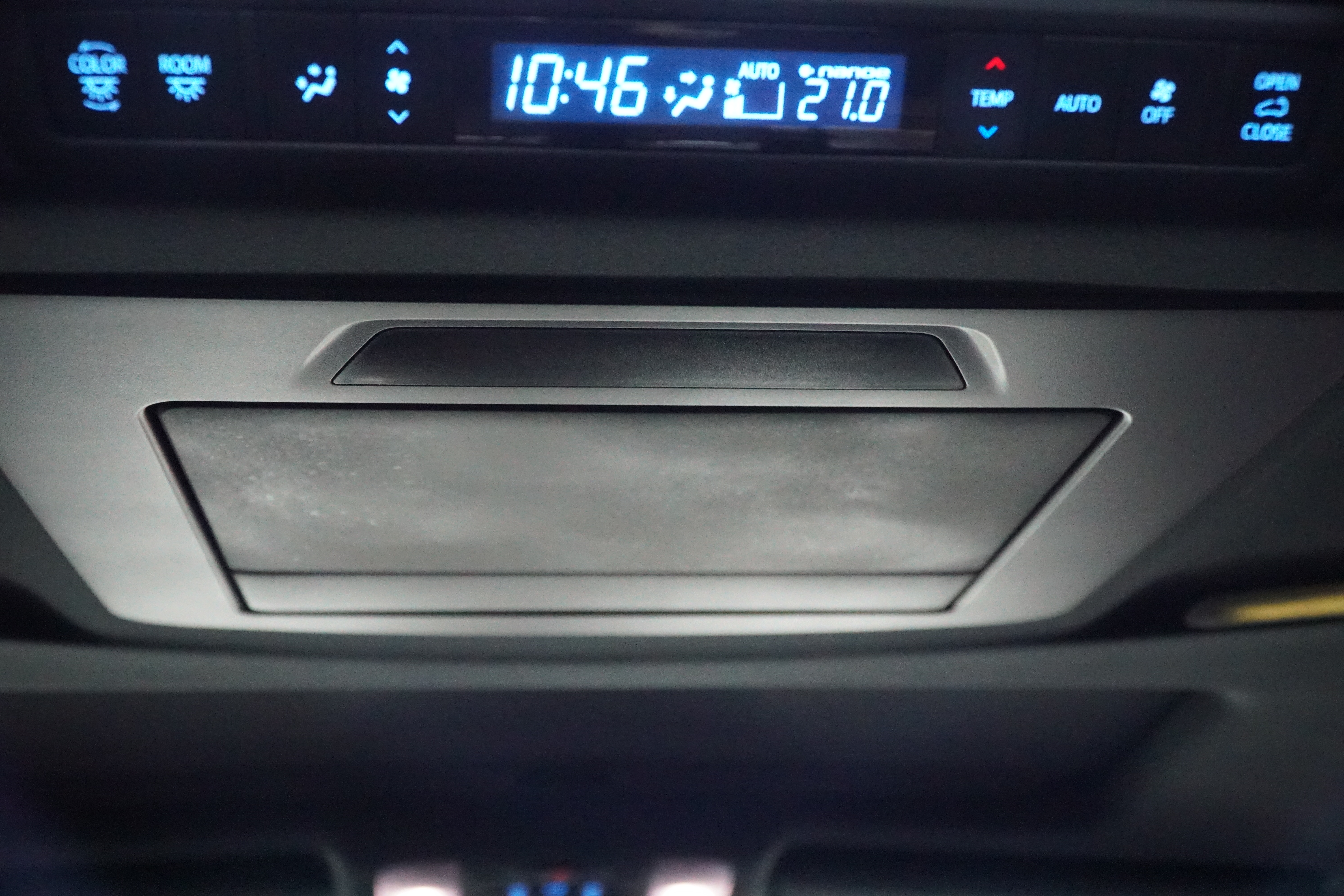 Toyota Alphard 2020 image de voiture #16