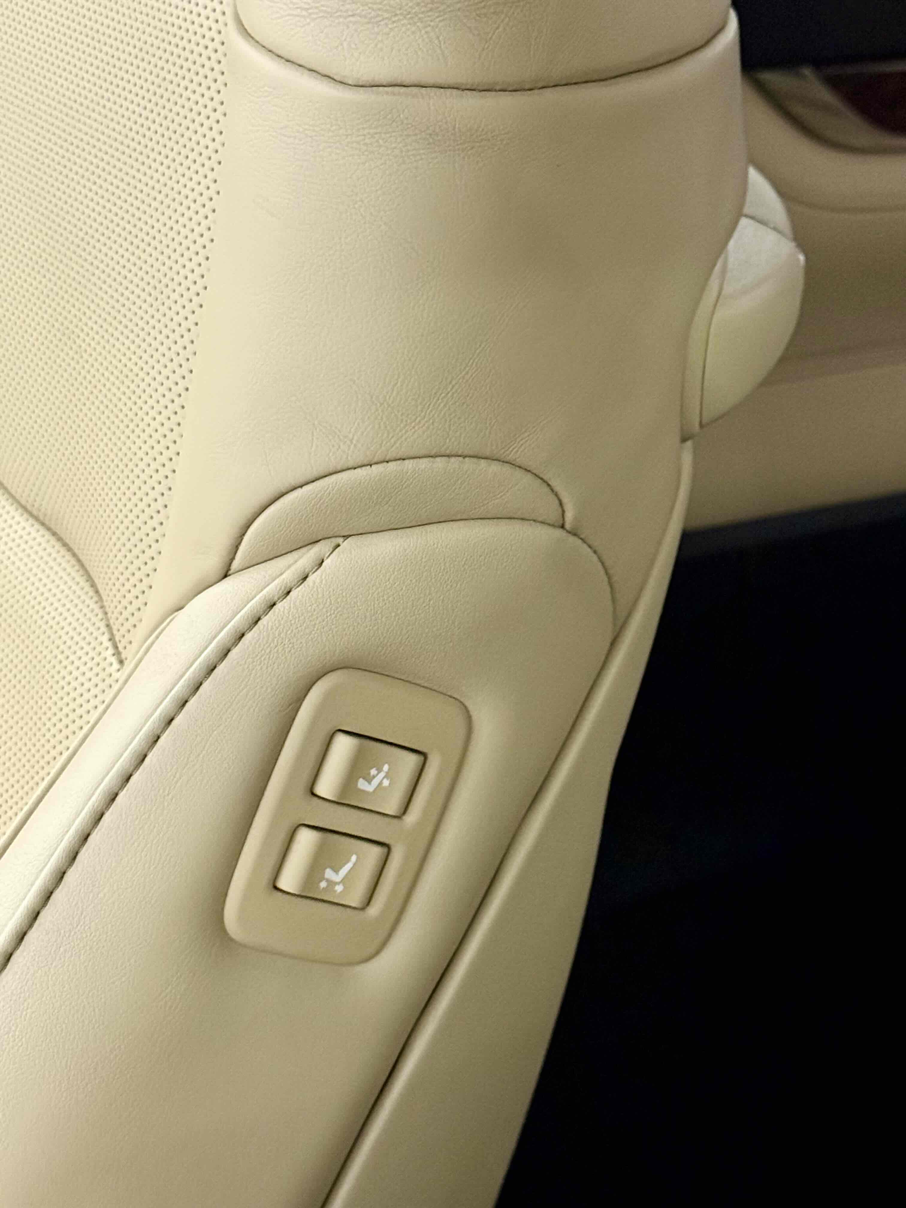 Toyota Alphard 2020 car image #16