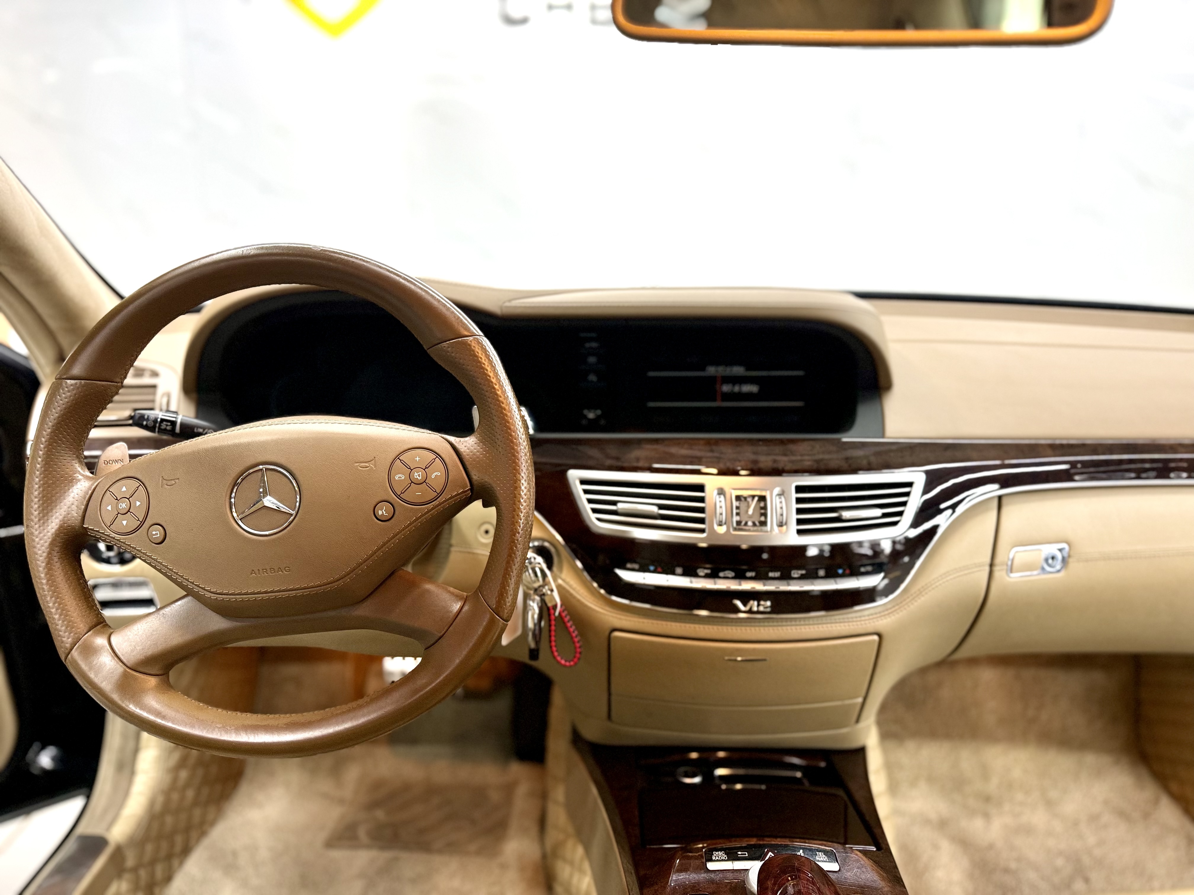 Mercedes-Benz S AMG 2010 car image #16