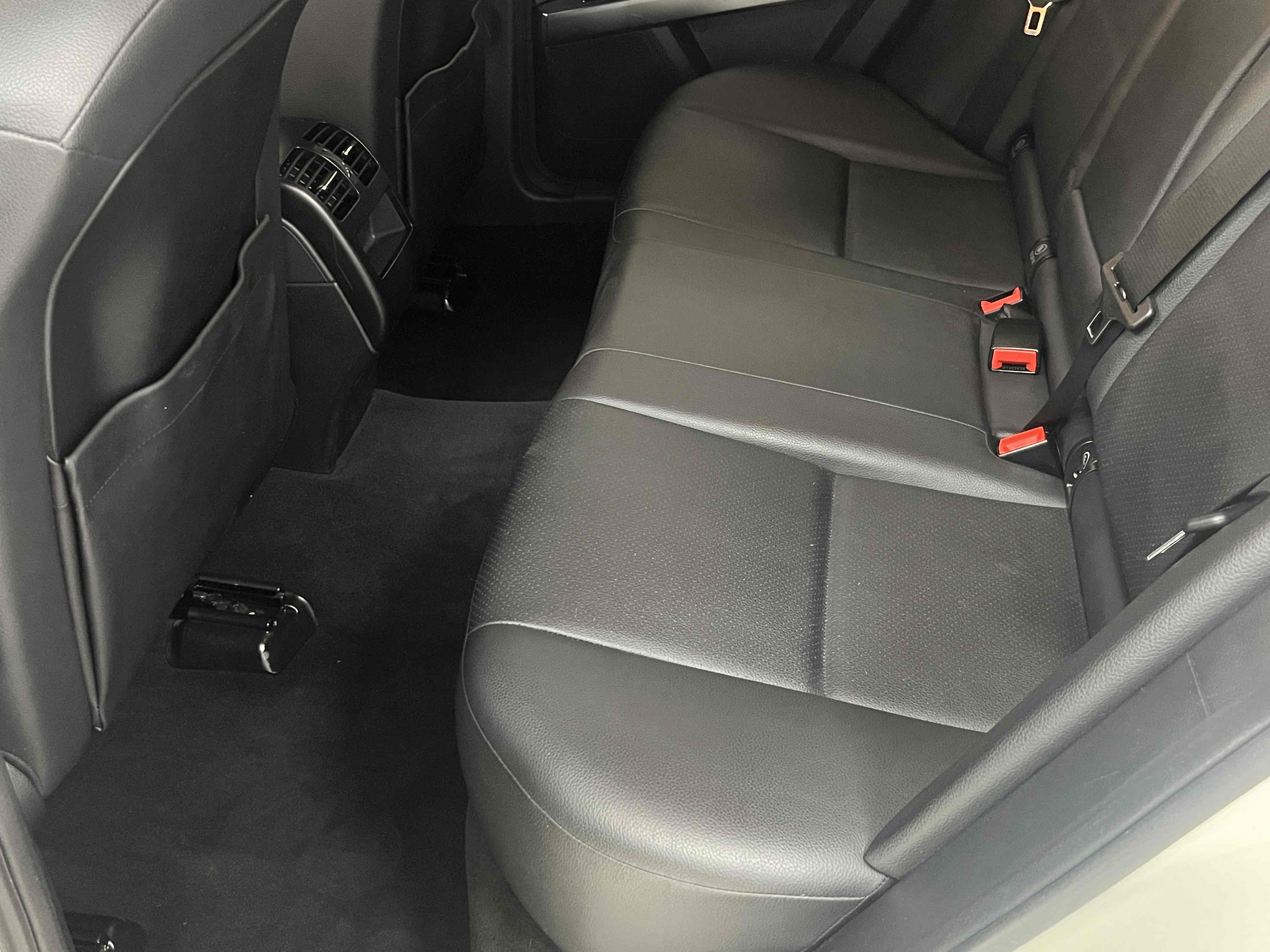 Mercedes-Benz GLK Class (Imported) 2012 #16 Mercedes-Benz GLK Class (Imported) 2012 car image #16