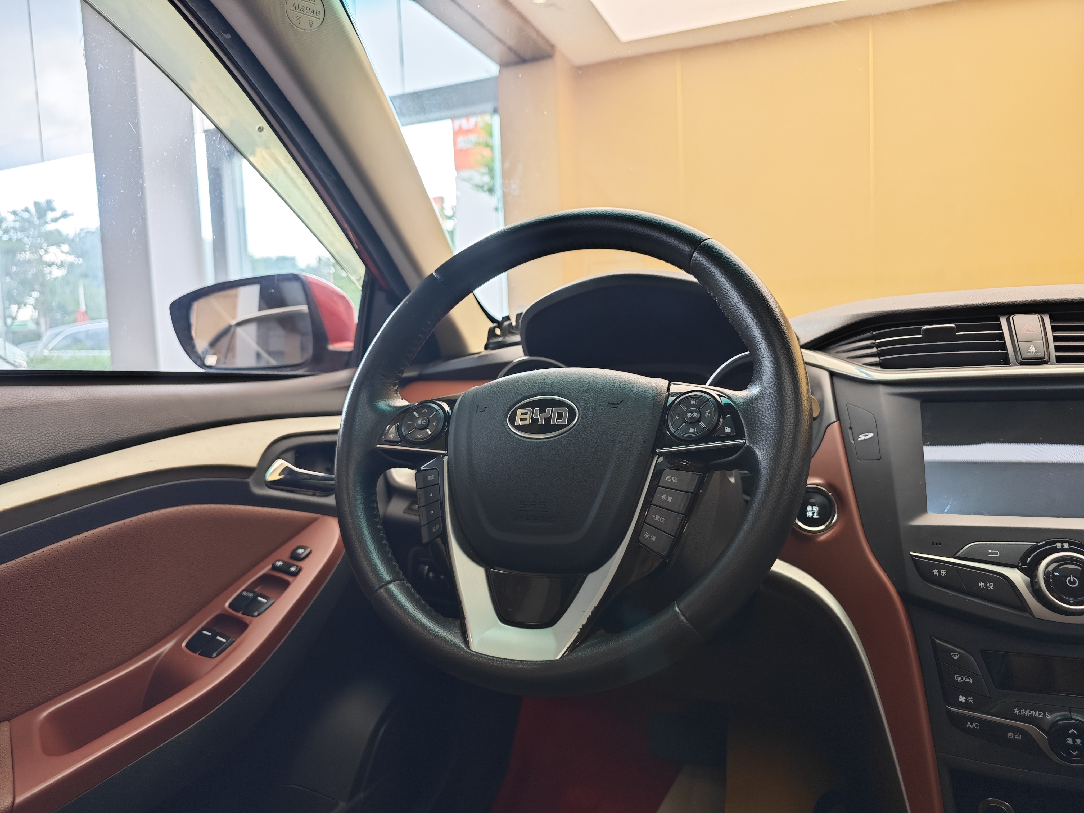 BYD G5 2016 #16 BYD G5 2016 car image #16