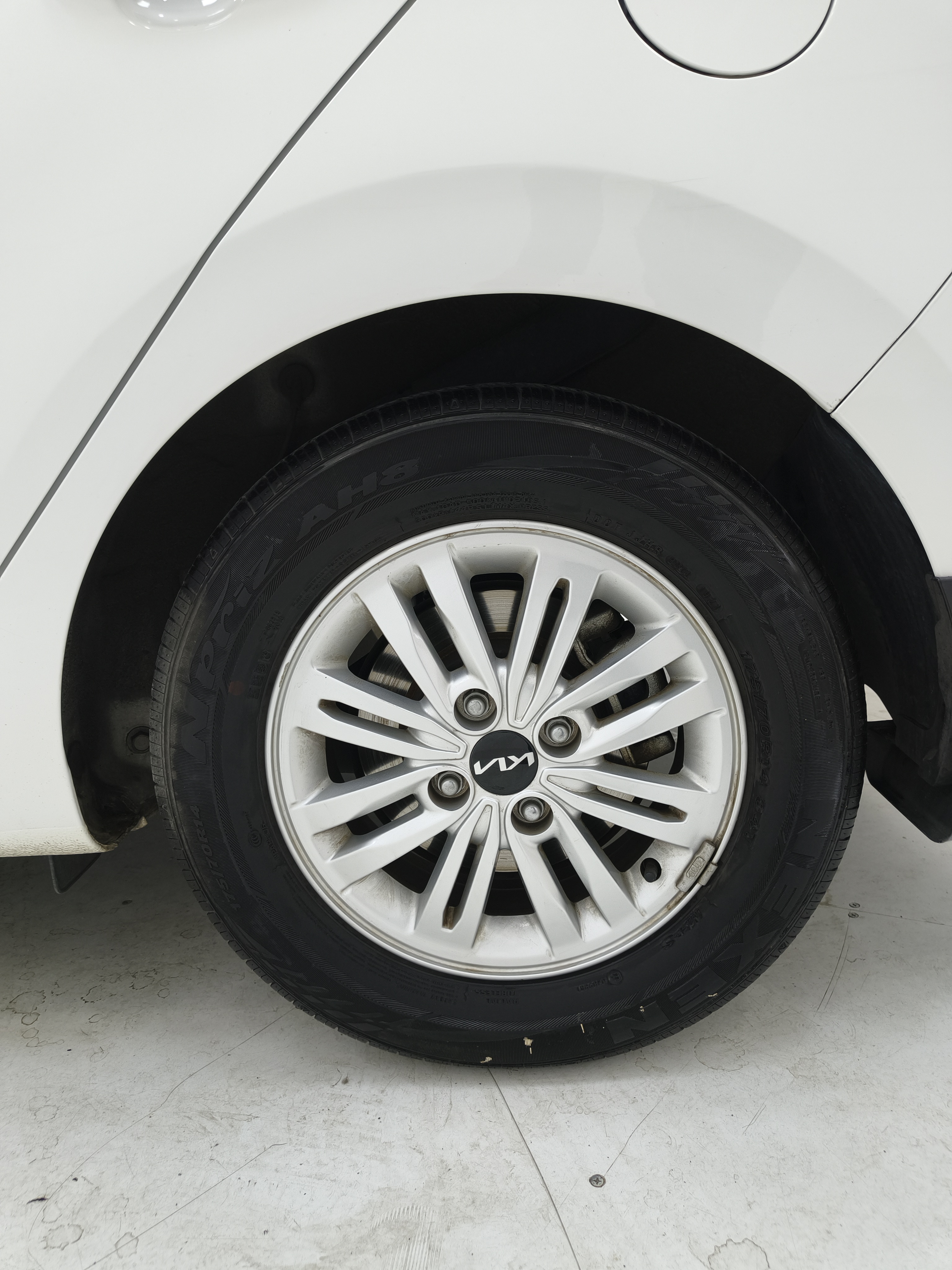 Kia Pegas 2021 image de voiture #16