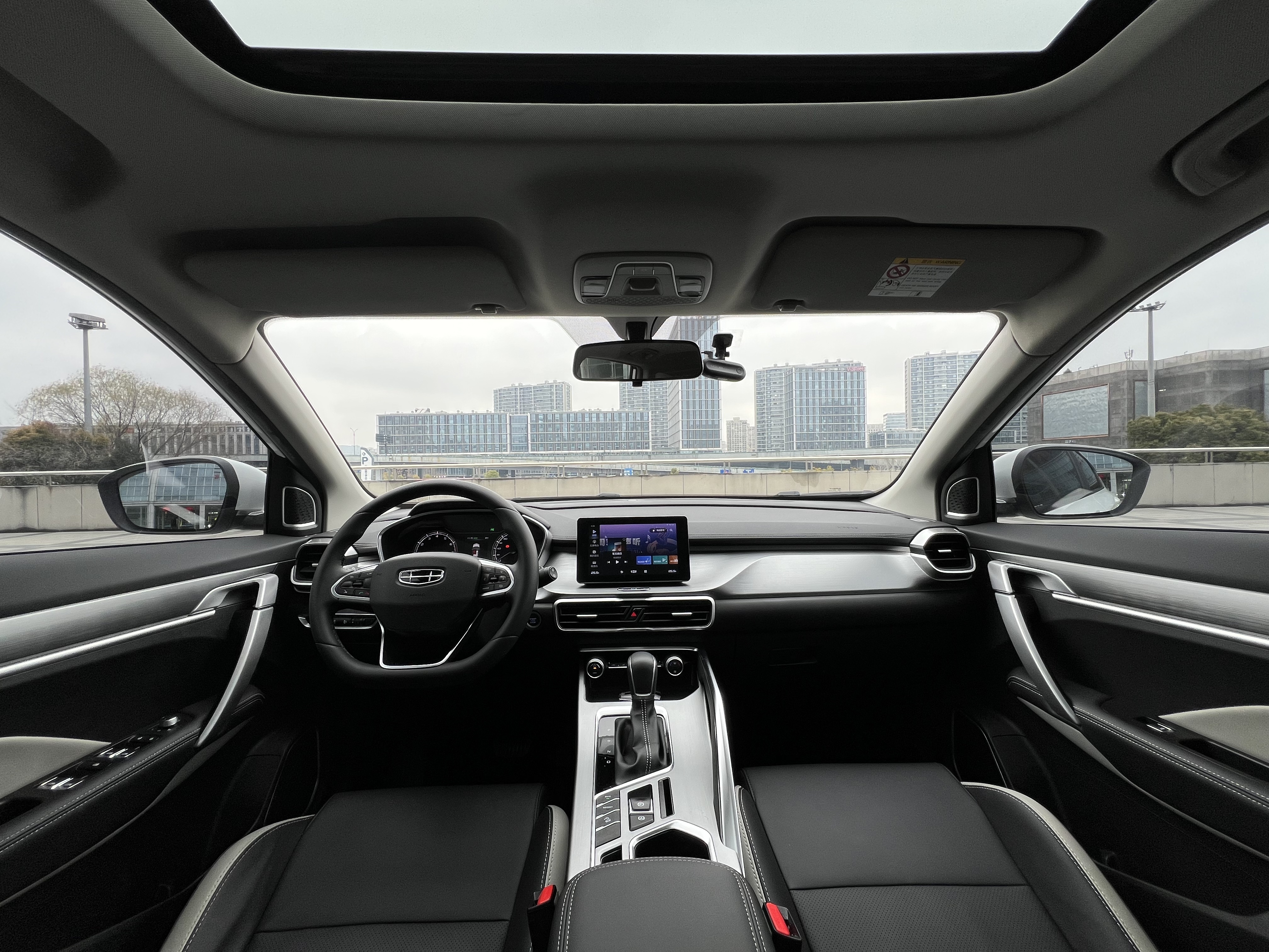 GEELY Coolray 2020 car image #16