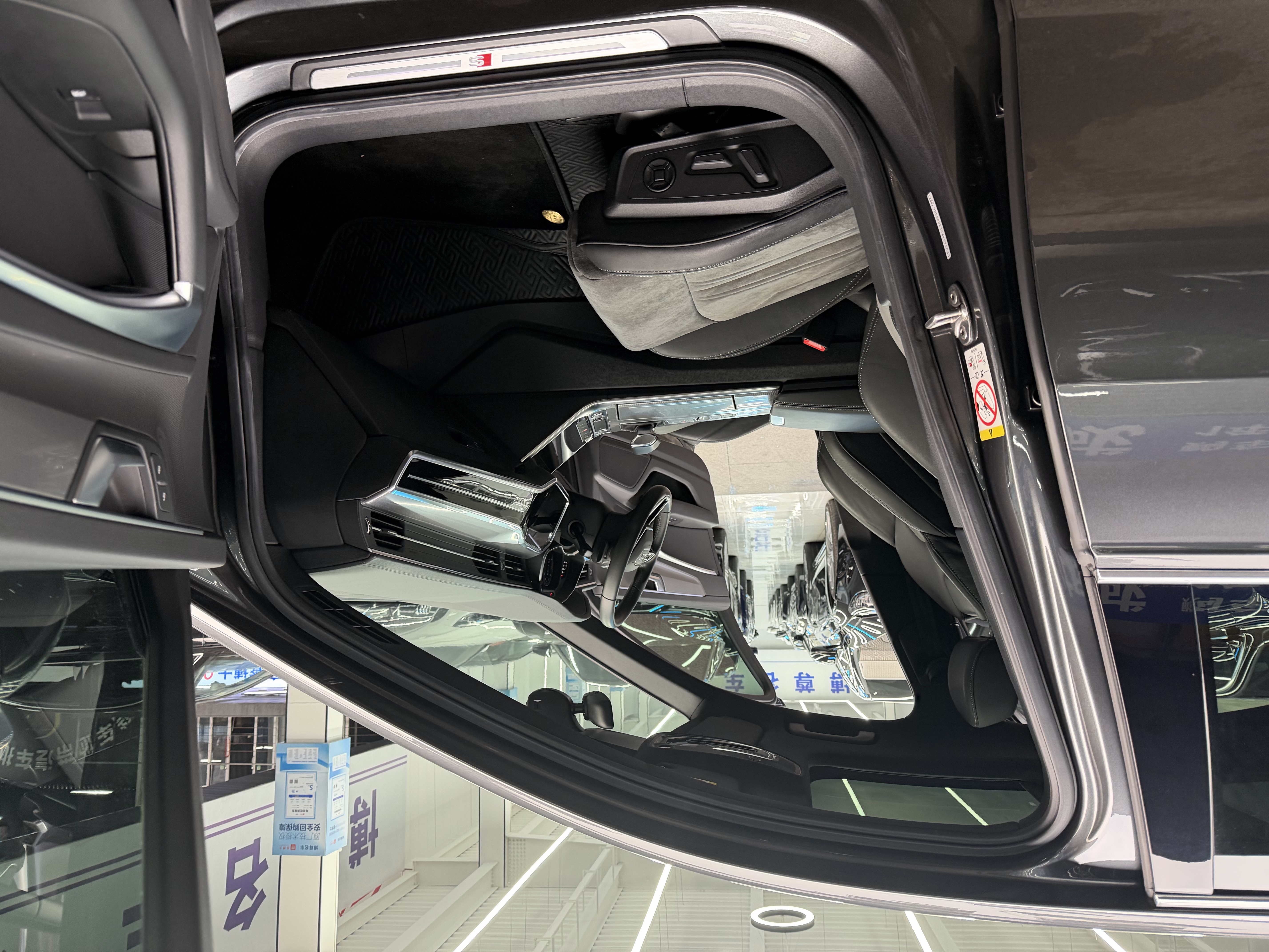 Audi A6L 2020 car image #16