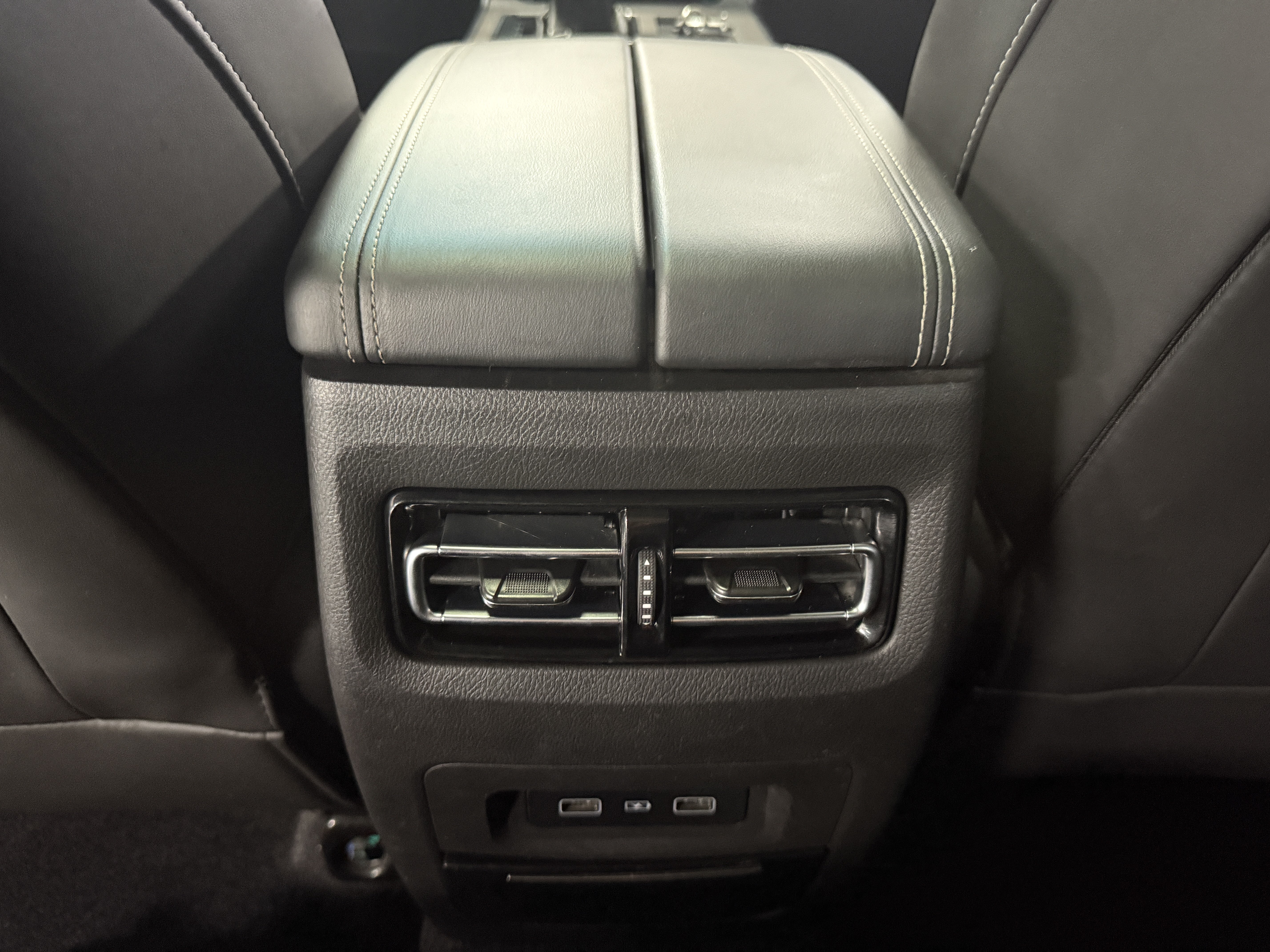 Jetour X70 Coupe 2020 car image #16