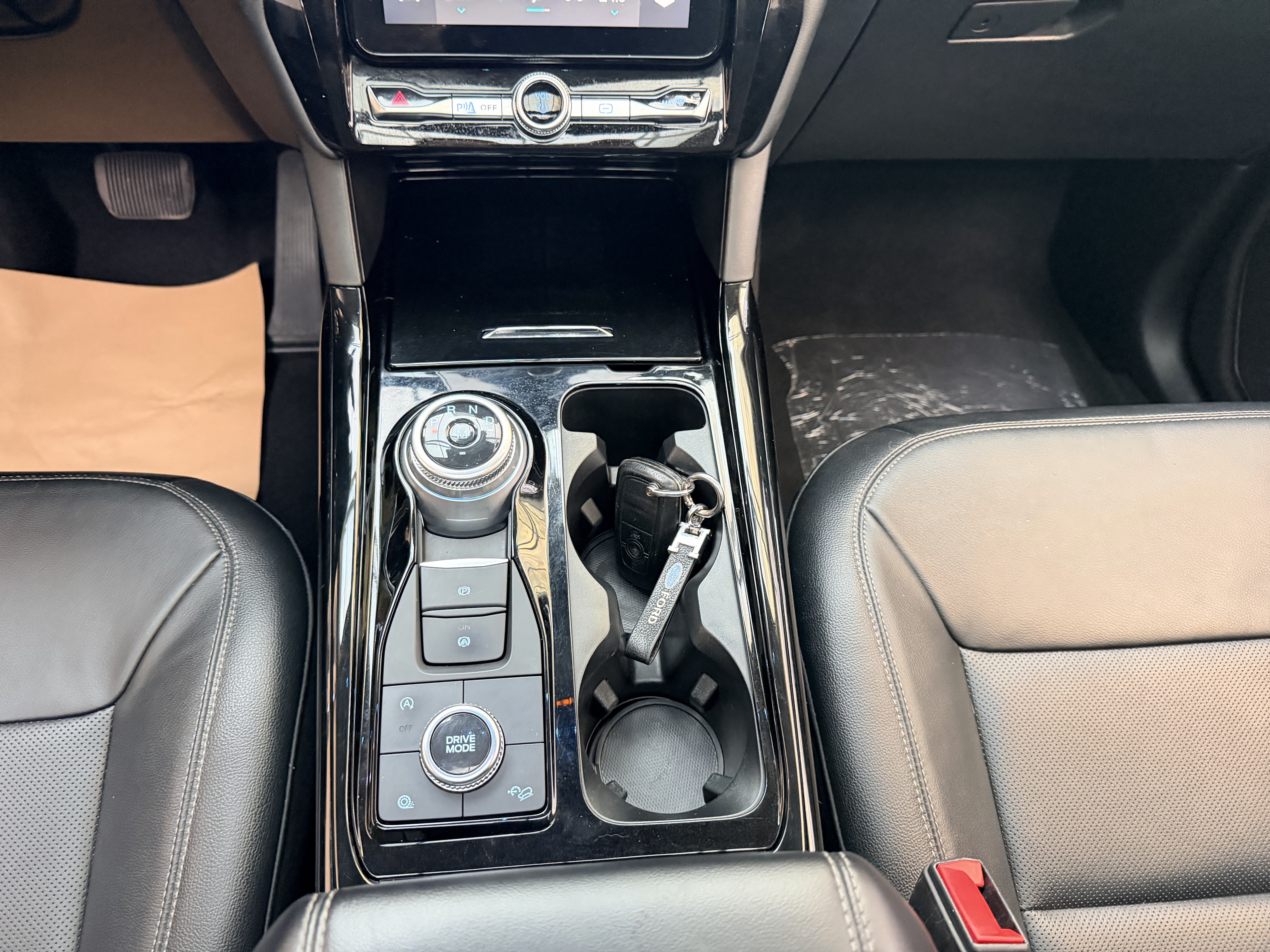 Ford Explorer 2021 #16 Ford Explorer 2021 car image #16