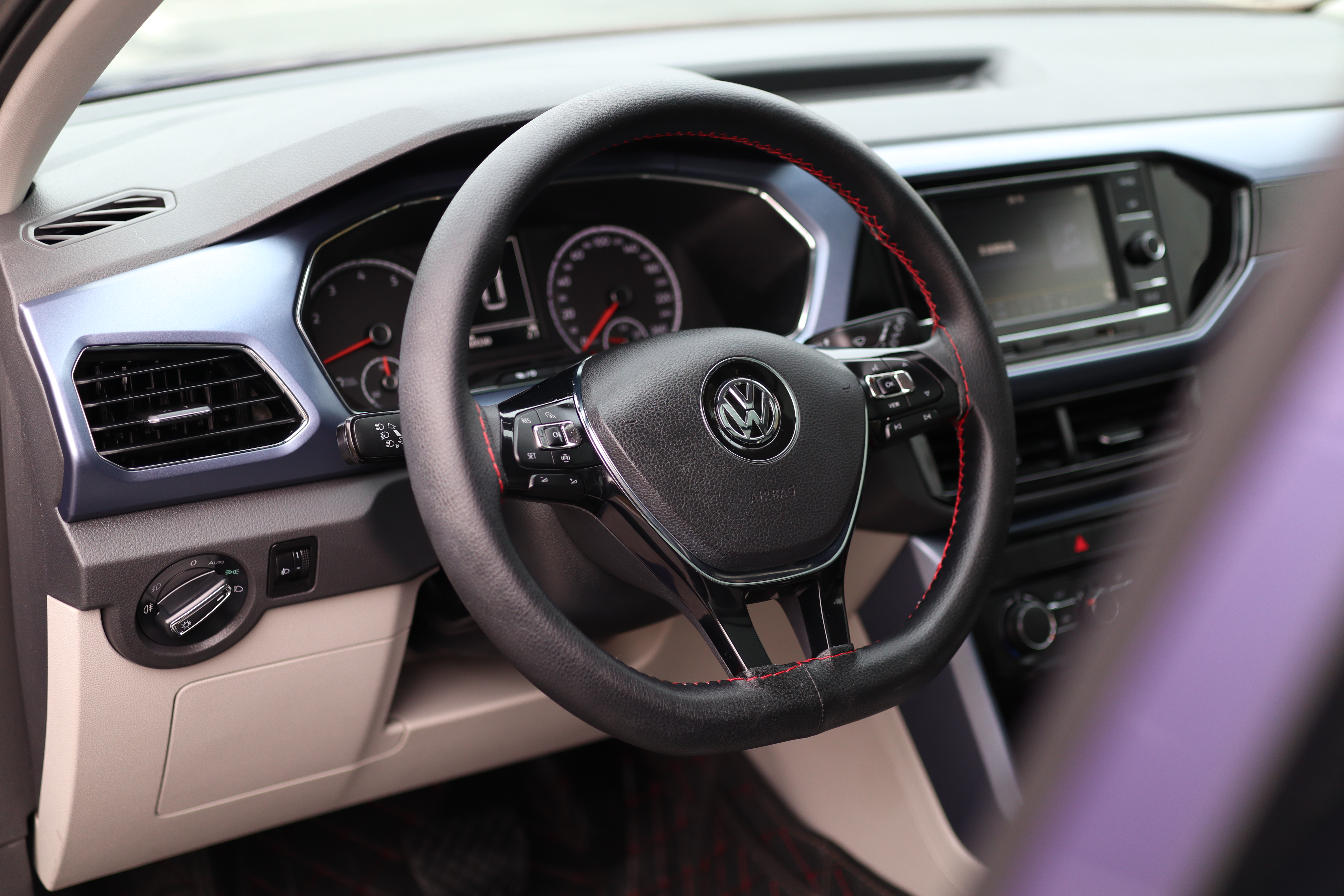 Volkswagen 2020 car image #16
