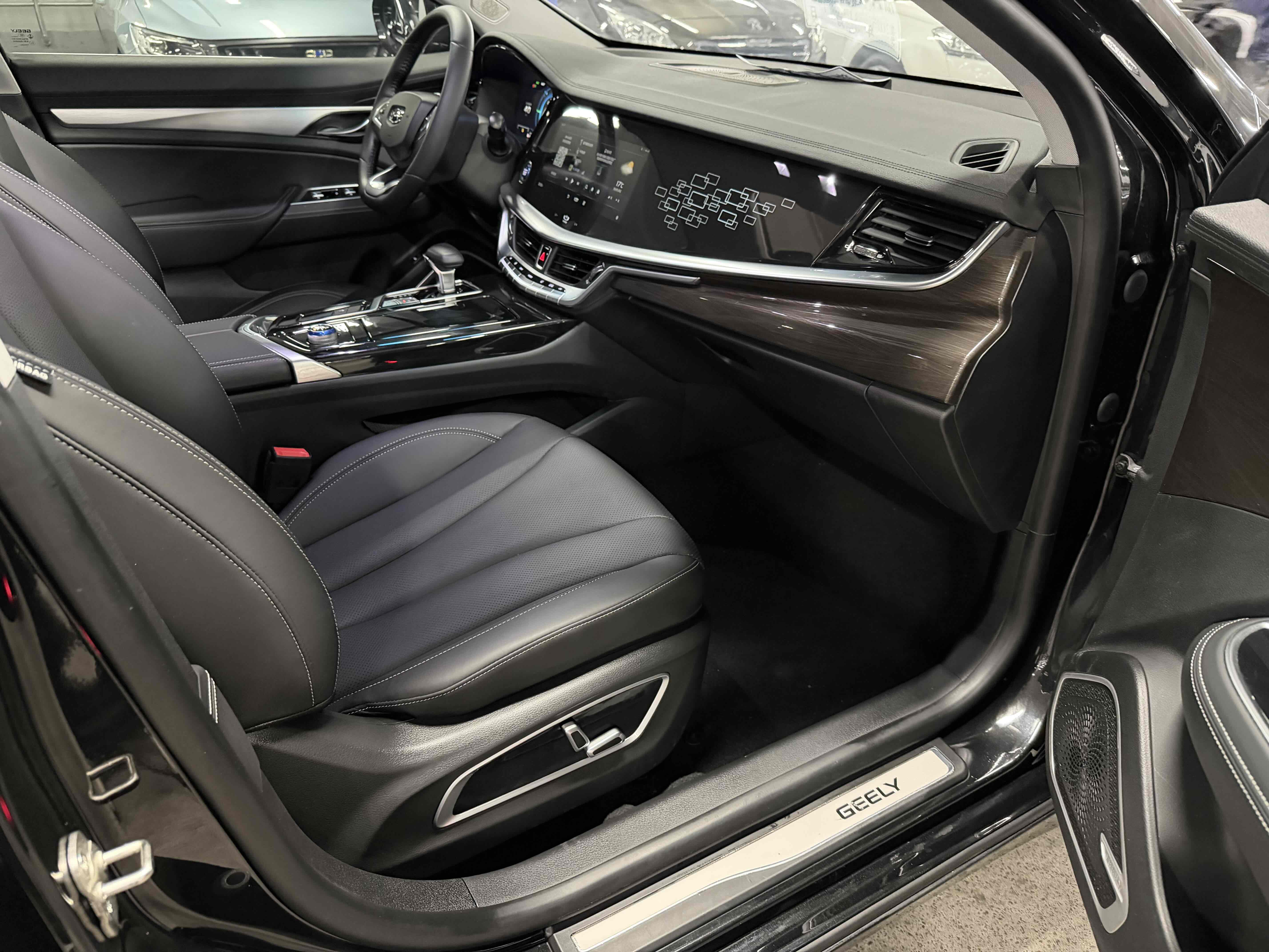 GEELY Ulion New Energy 2021 car image #16