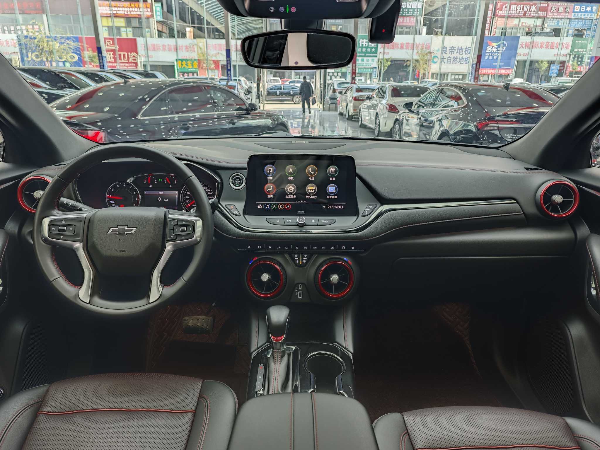Chevrolet Blazer 2021 изображение автомобиля #16