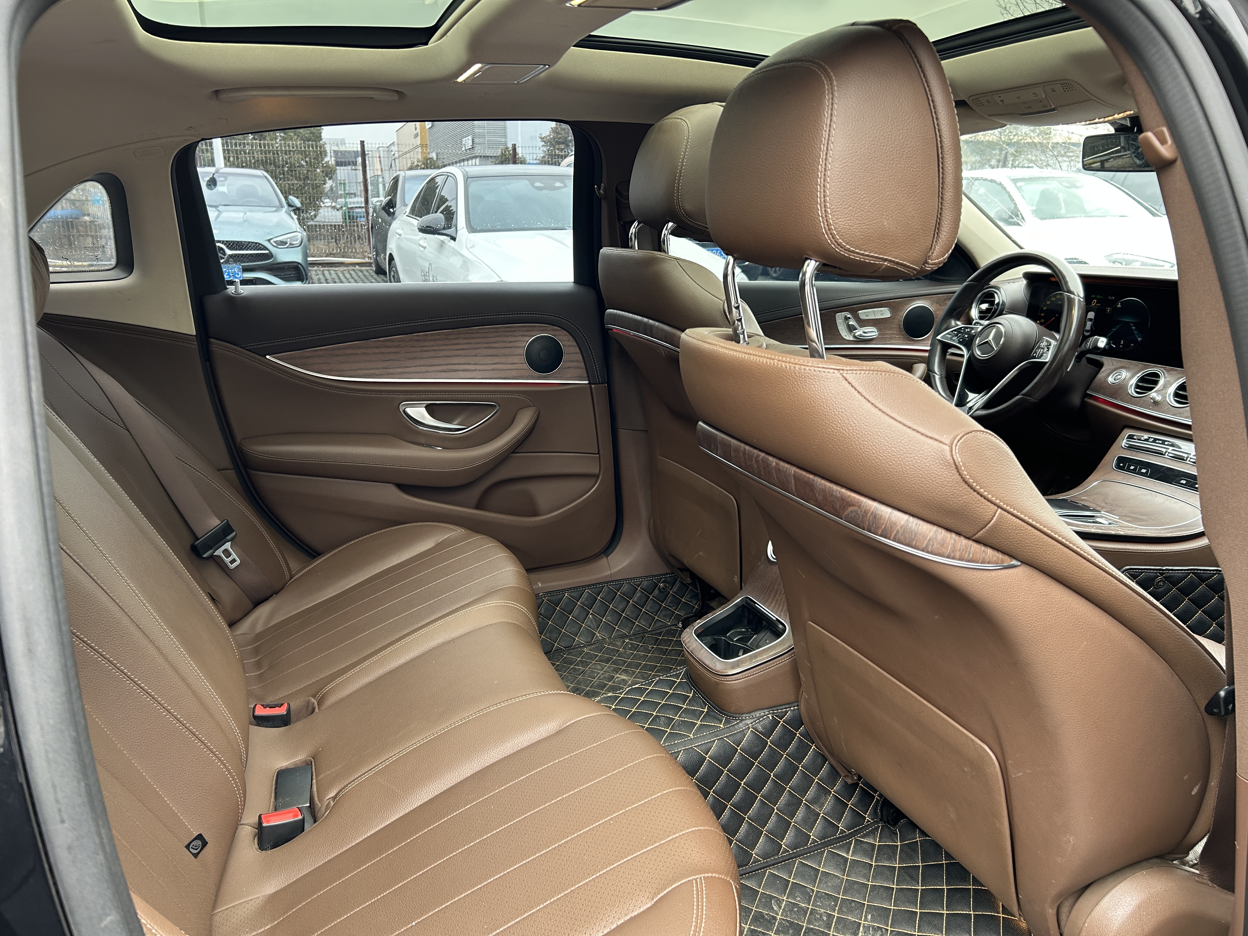 Mercedes-Benz E Class 2021 car image #16