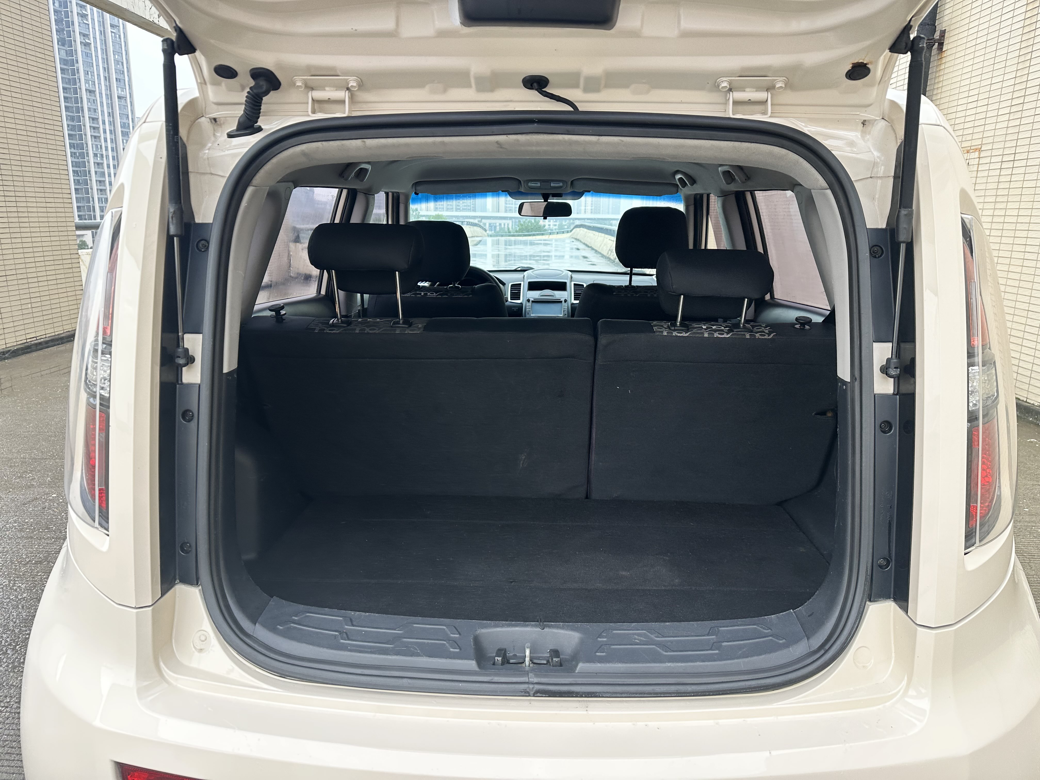 起亚 秀尔 2012 汽车图片 #16