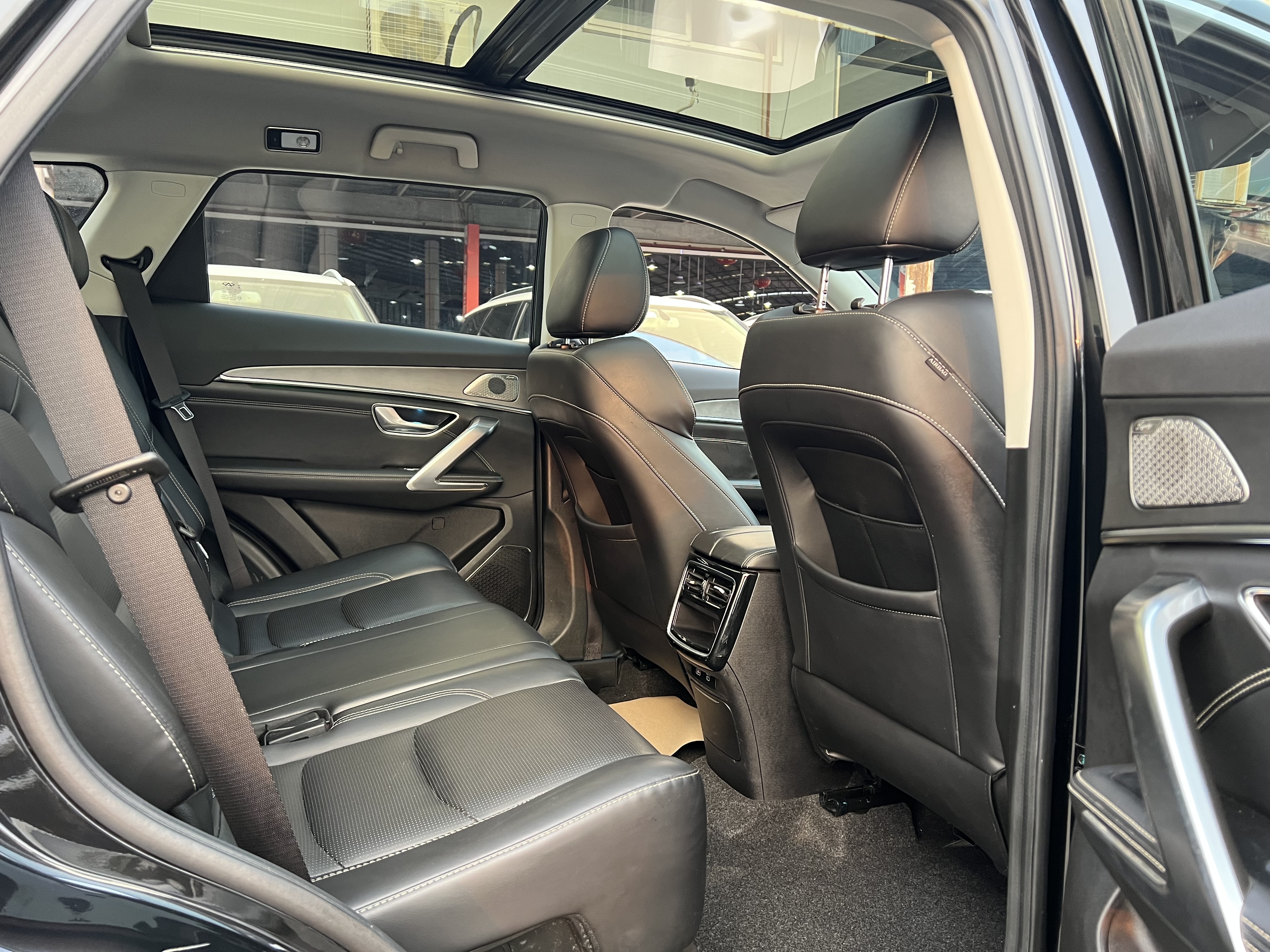 X70 PLUS 2021 #16 X70 PLUS 2021 car image #16