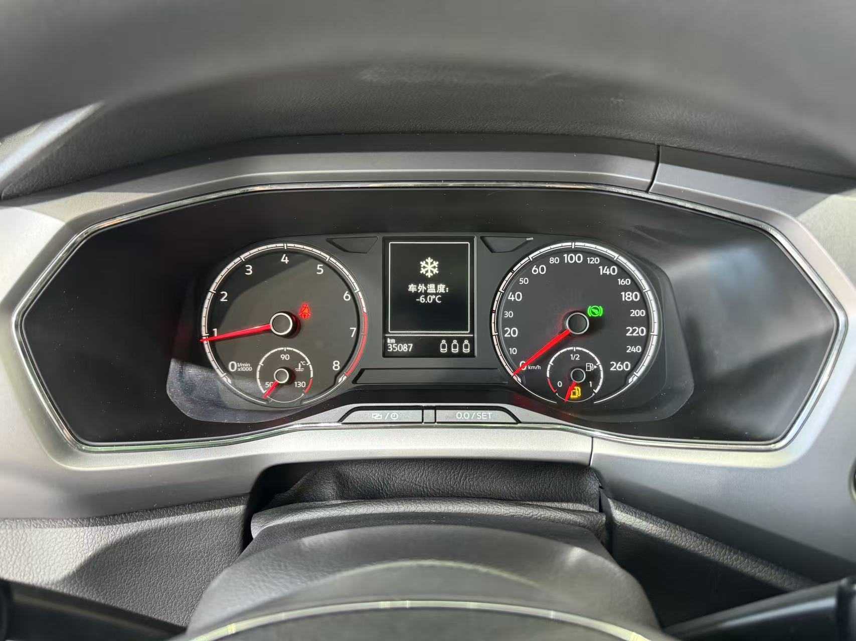 Volkswagen T-Cross 2021 car image #16
