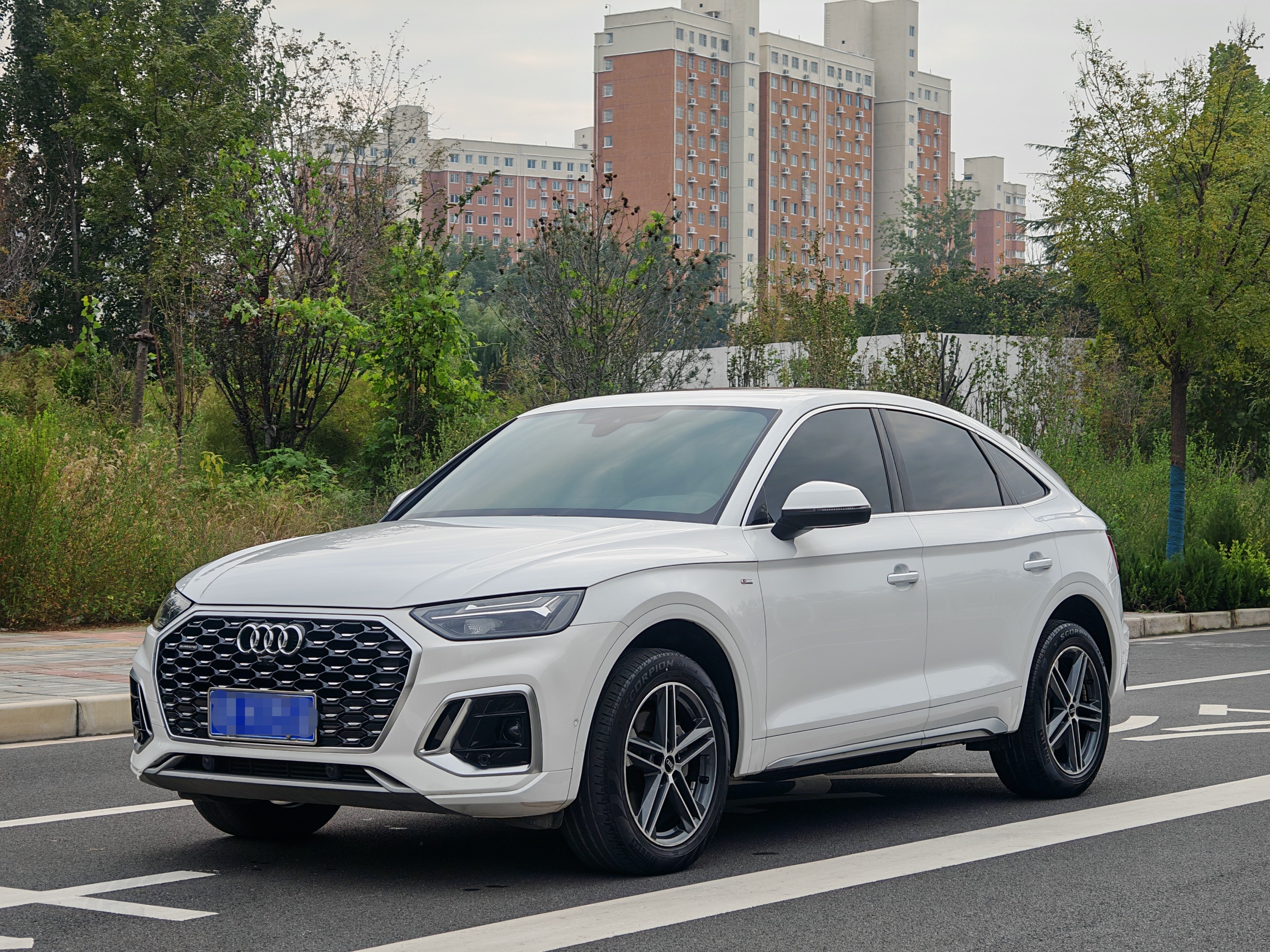 Audi Q5L Sportback 2022 car image #16