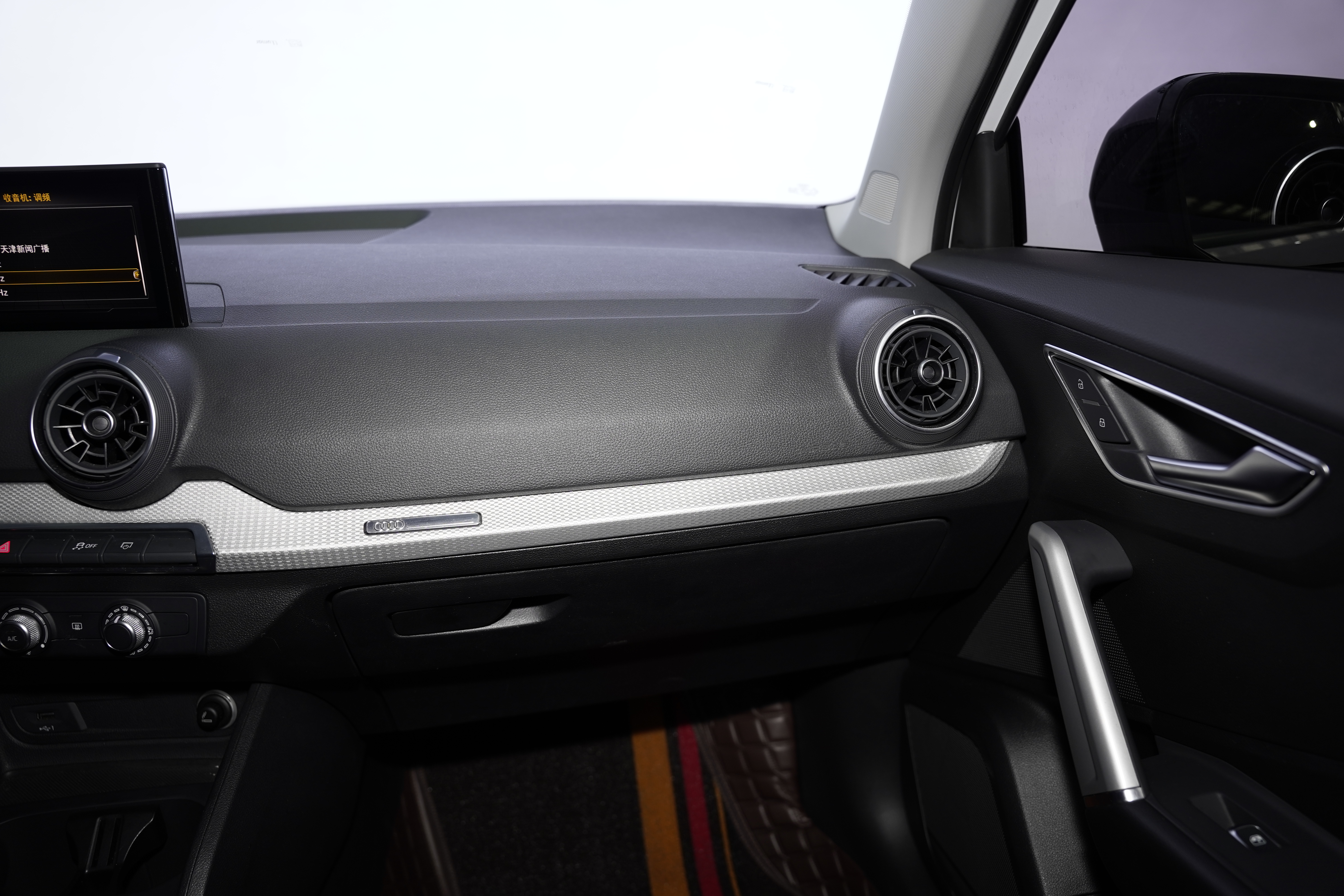 Q2L 2021 #16 Q2L 2021 car image #16