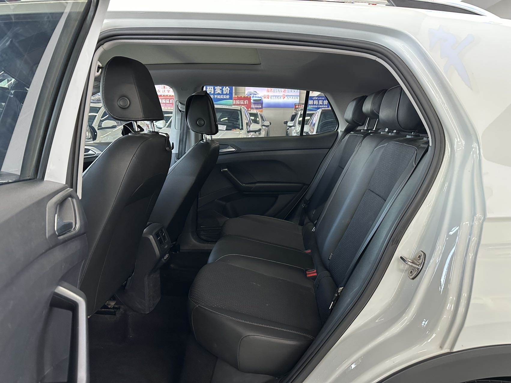 Tacqua 2021 car image #16