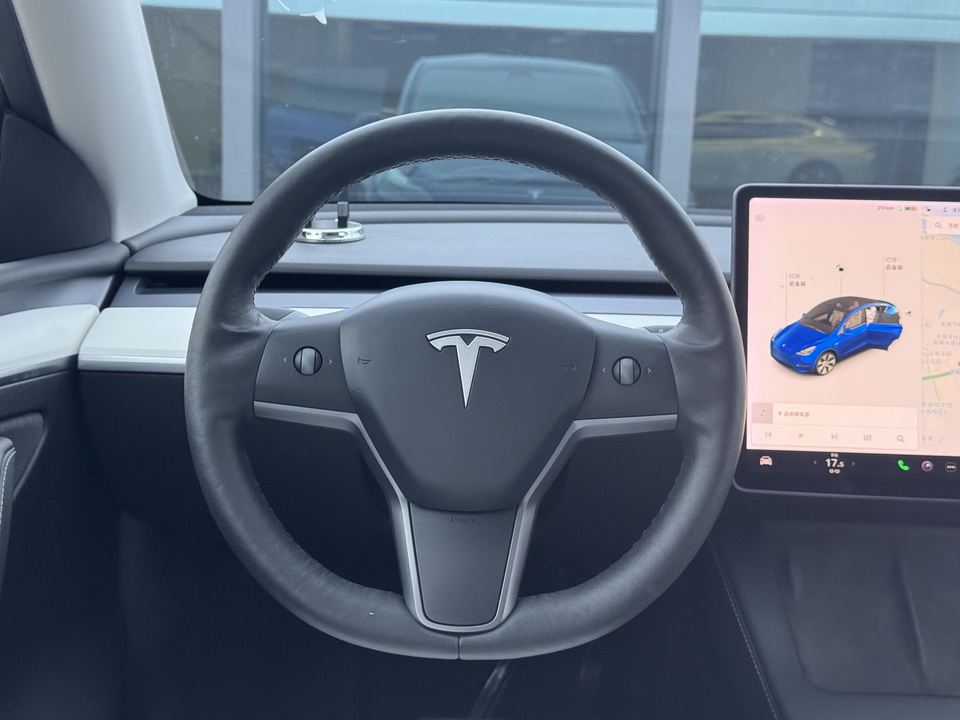 Tesla Model Y 2021 #16 Tesla Model Y 2021 car image #16