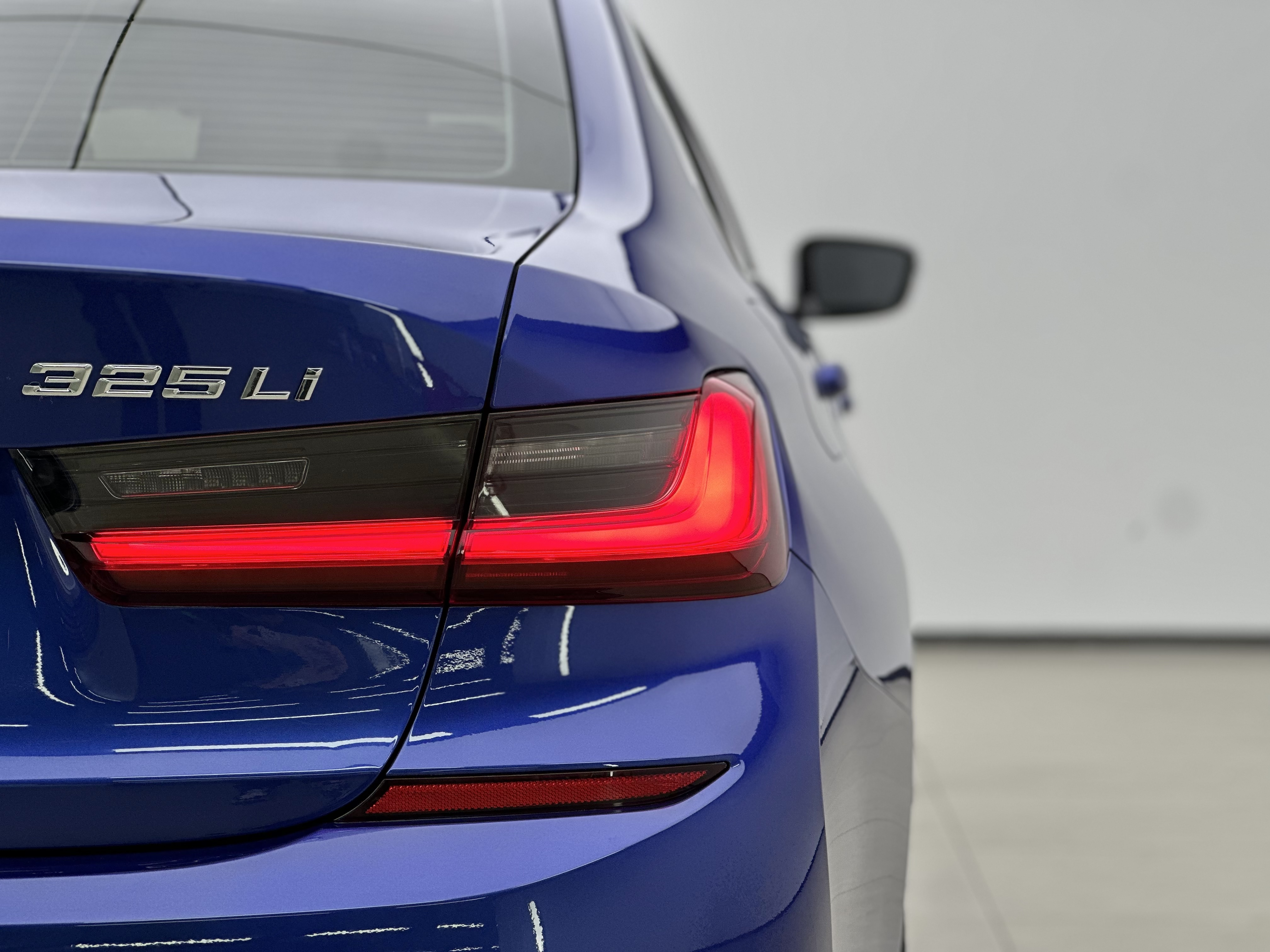 BMW 3 Series 2021 #16 BMW 3 Series 2021 car image #16