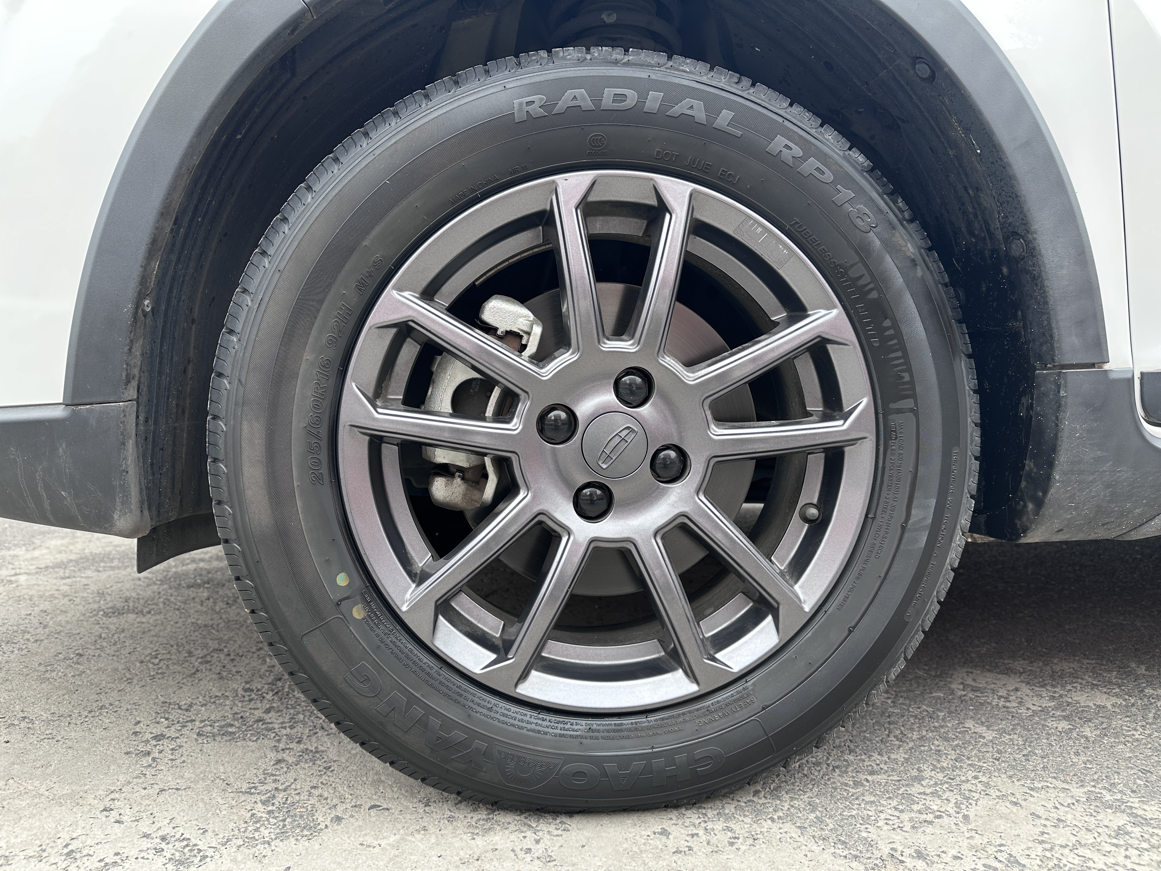 GEELY Vision X3 2022 car image #16