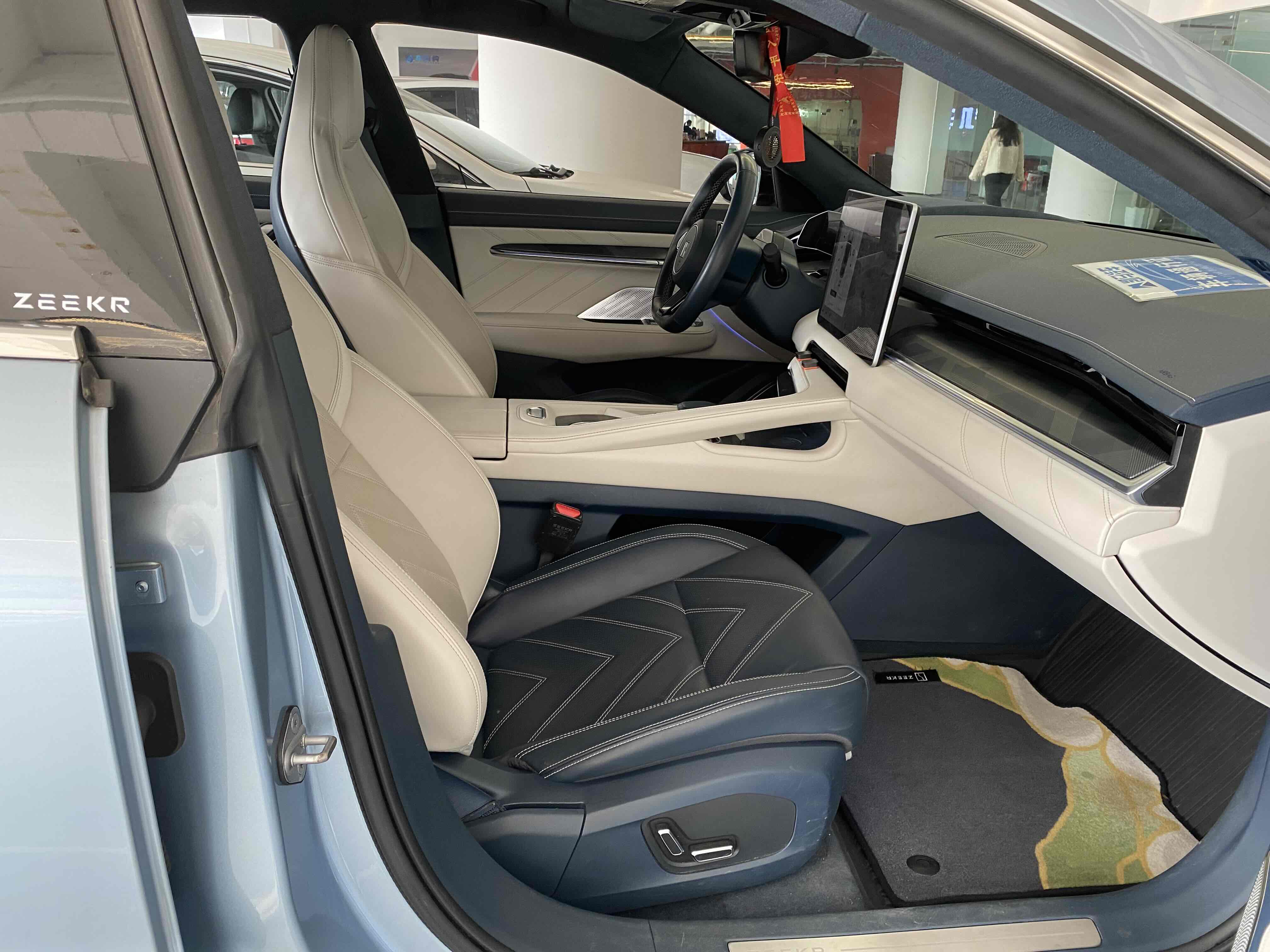 极氪 极氪001 2021 汽车图片 #16