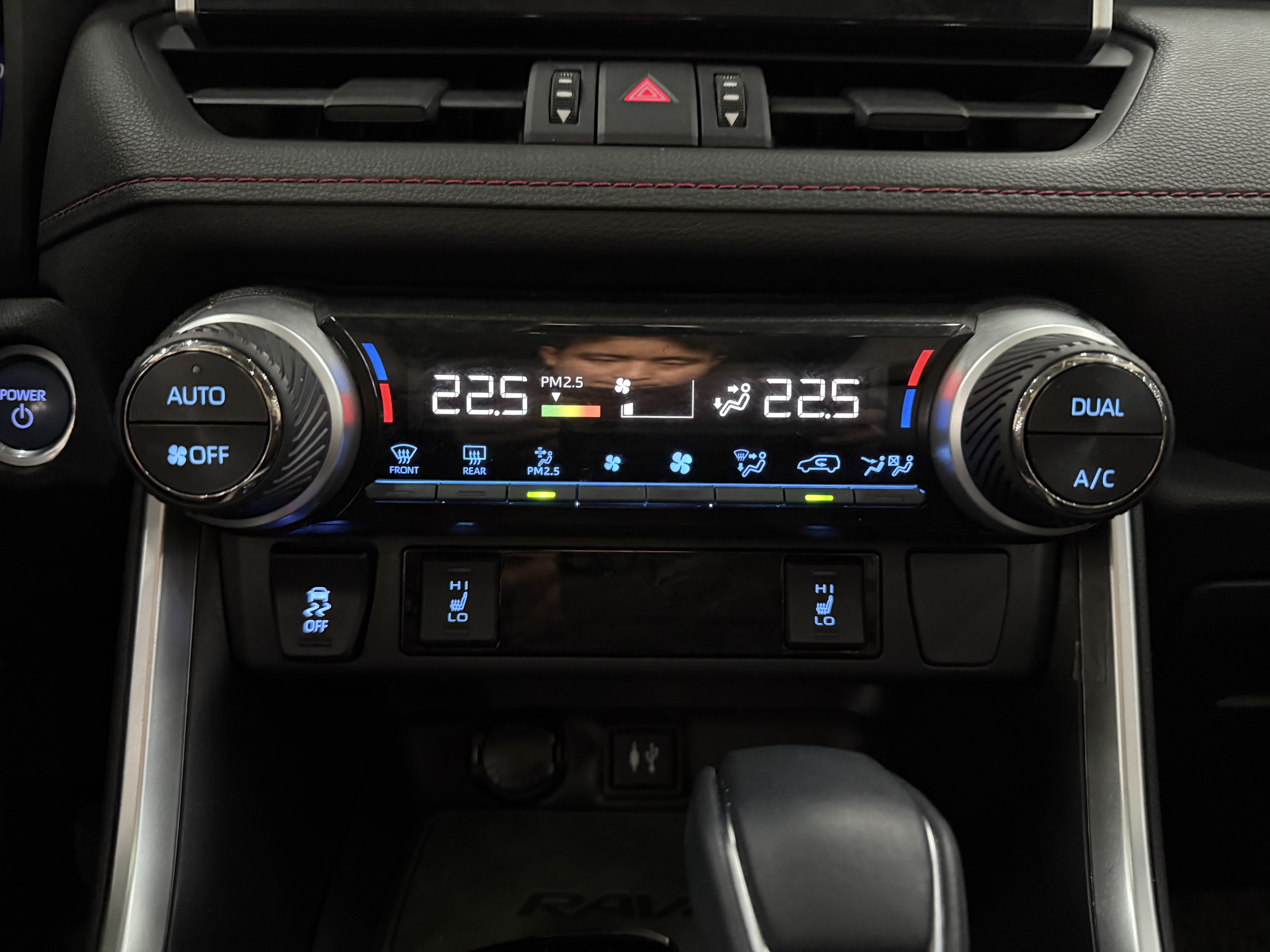 Toyota RAV4 Hybird E+ 2022 car image #16