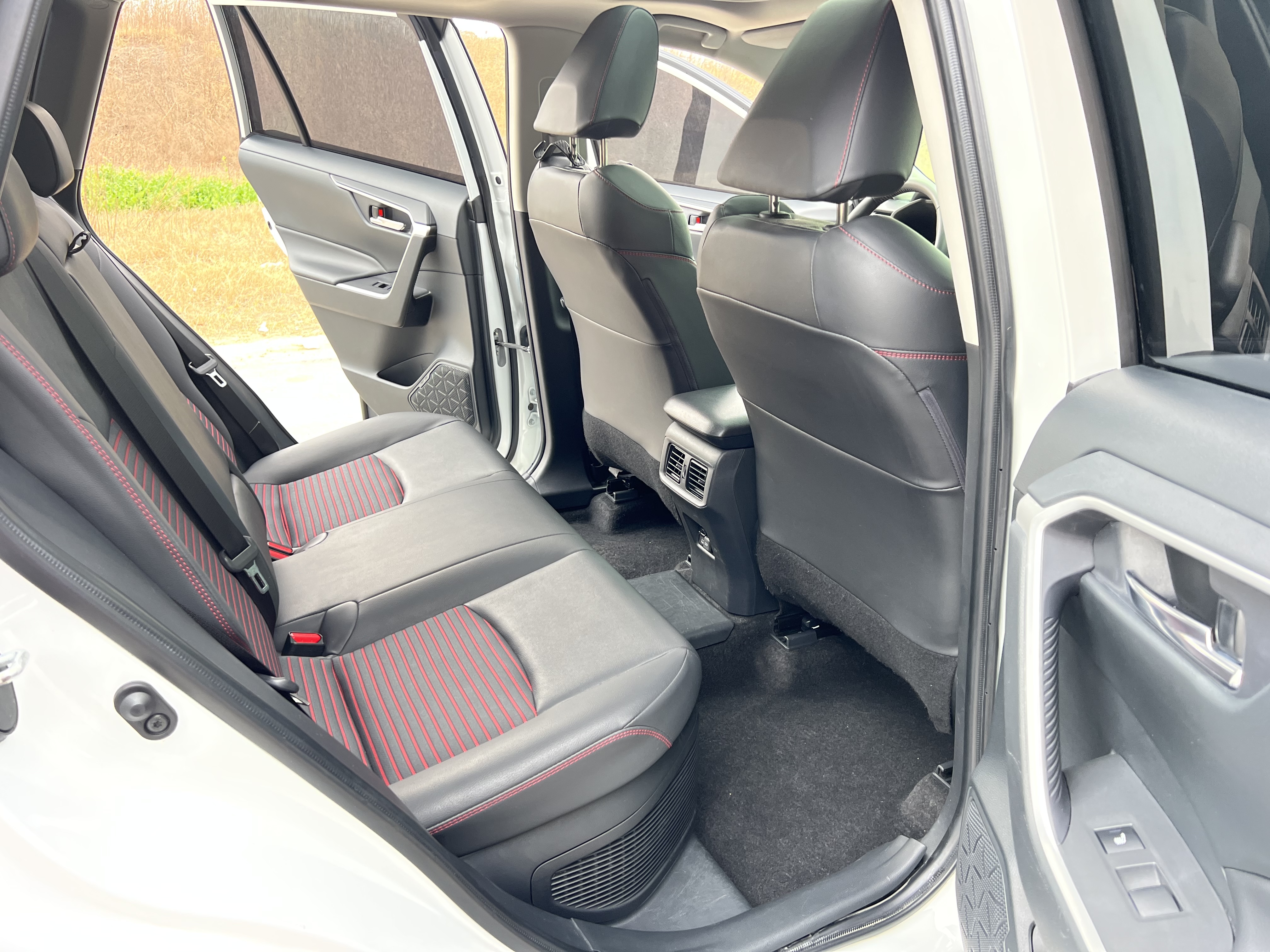 Toyota RAV4 Hybird E+ 2022 car image #16