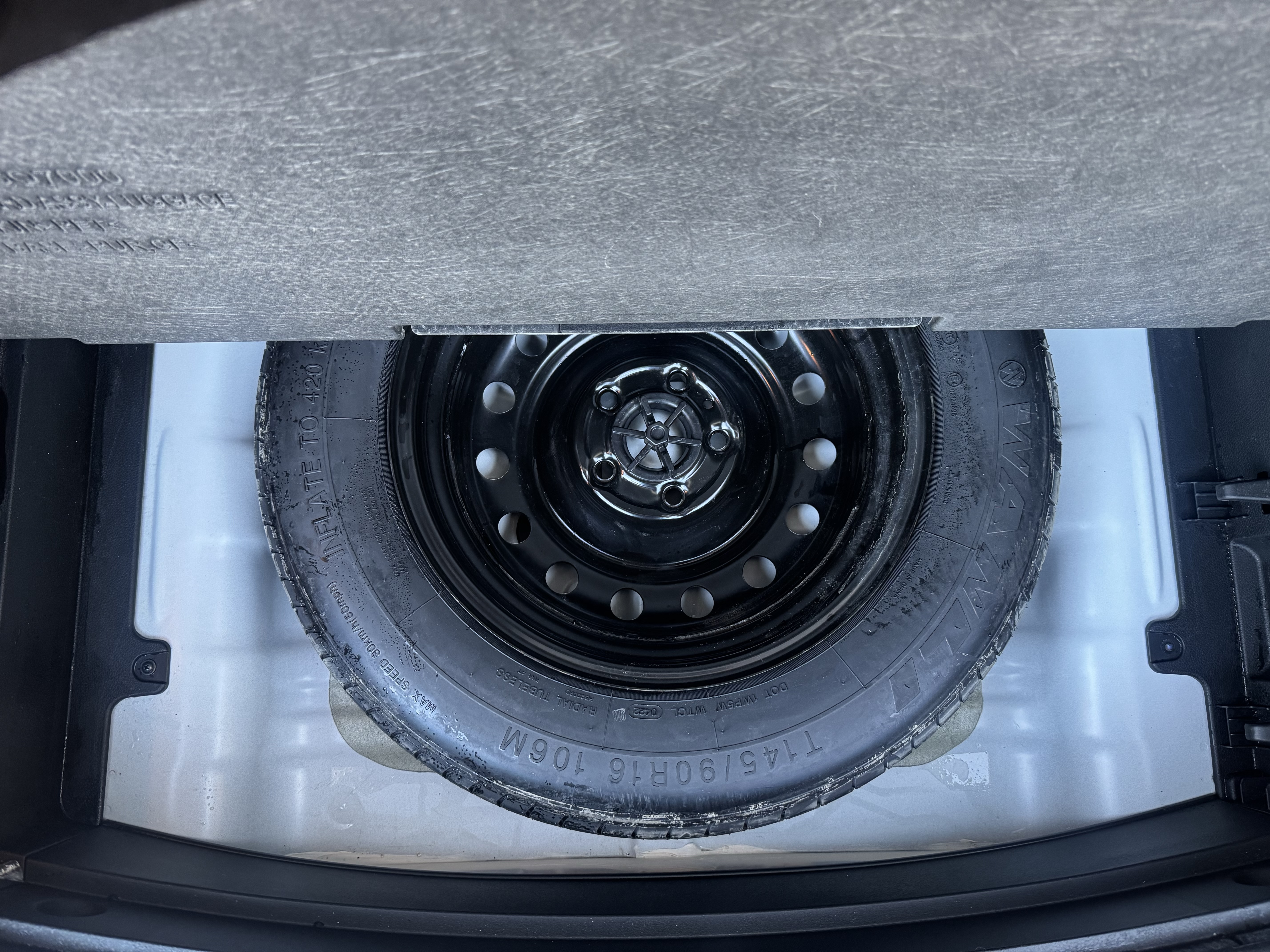 Kia Stonic 2022 изображение автомобиля #16