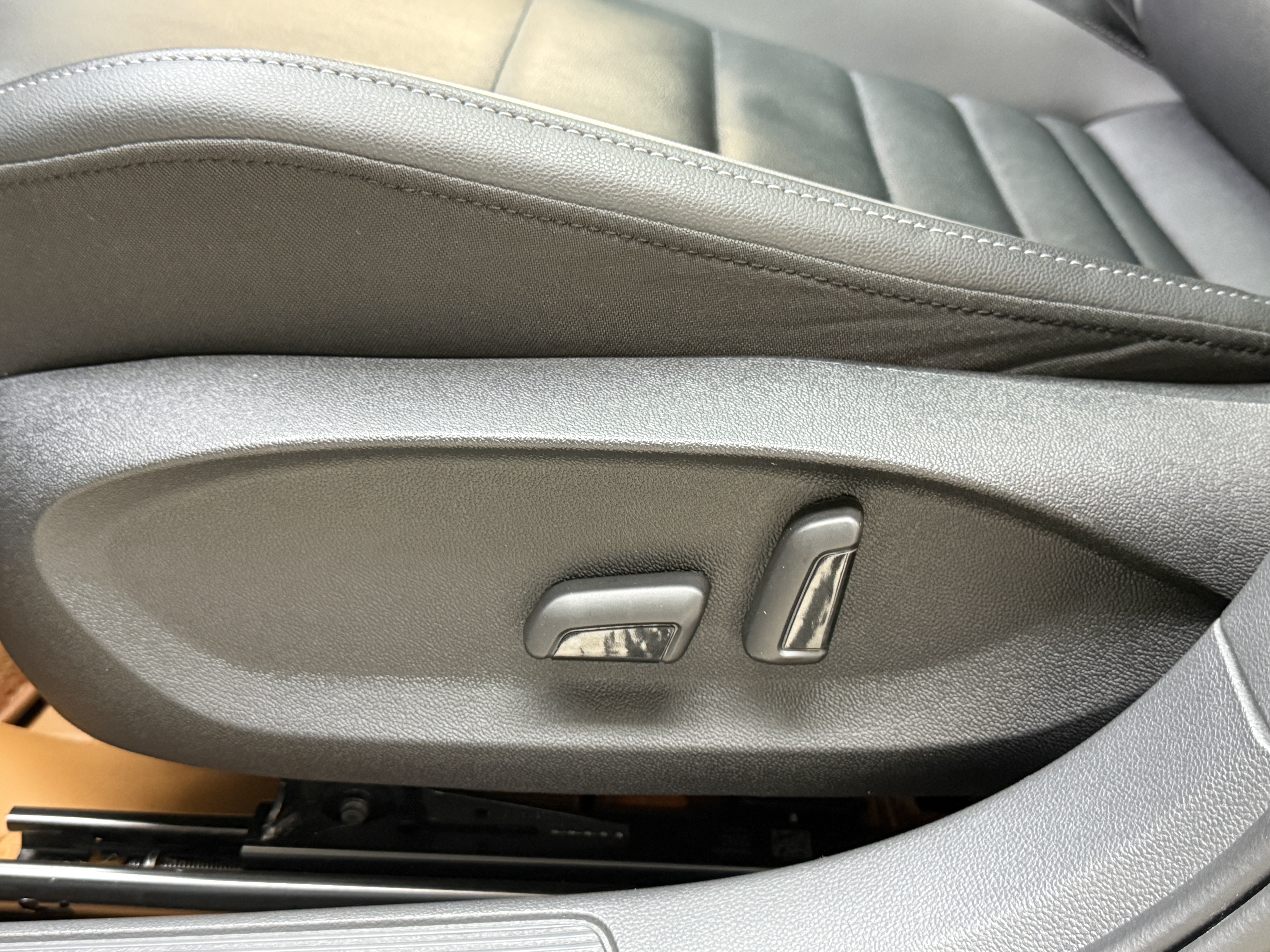 Volkswagen Sagitar 2022 car image #16