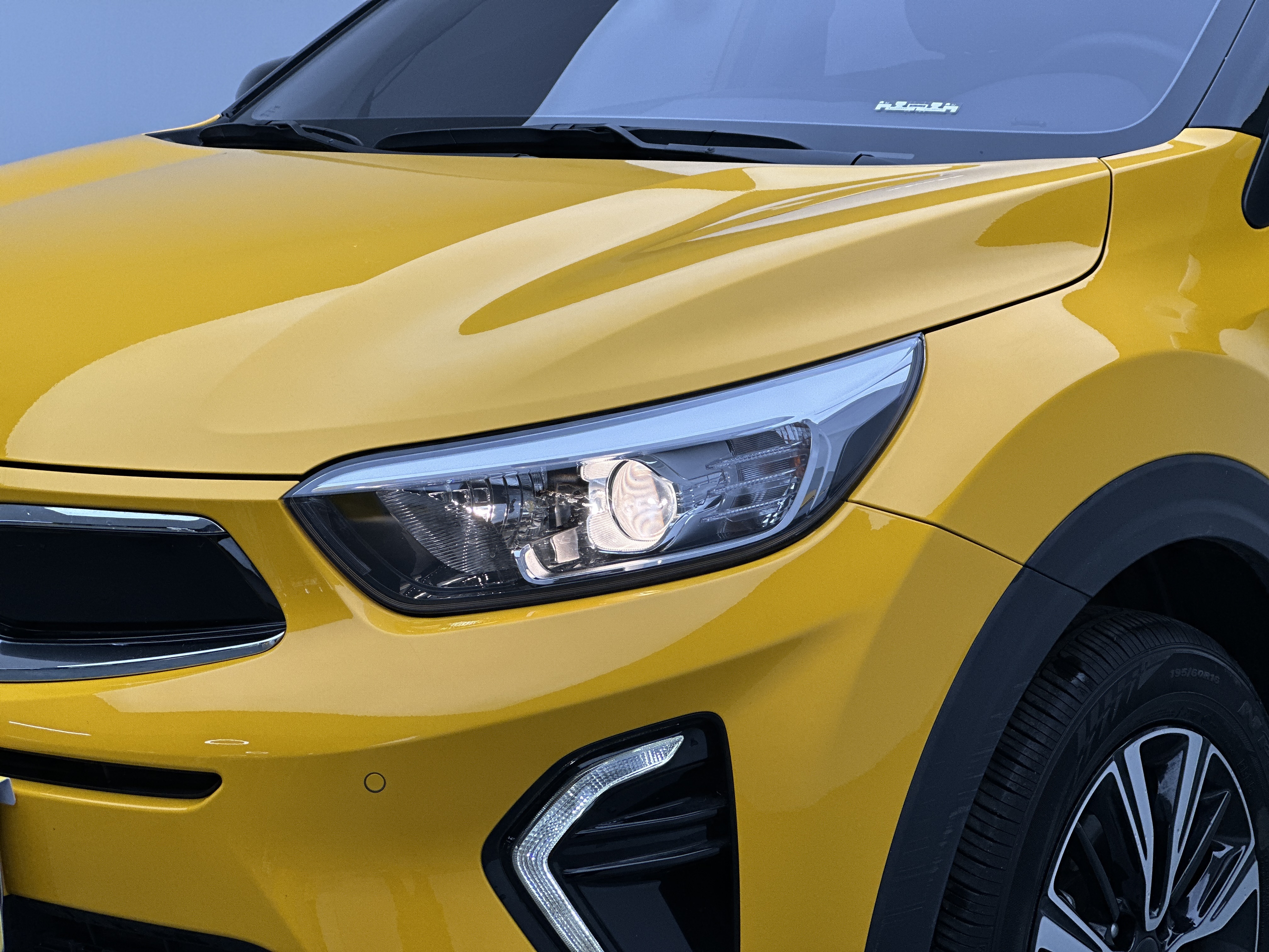 Kia KX1 2025 car image #16