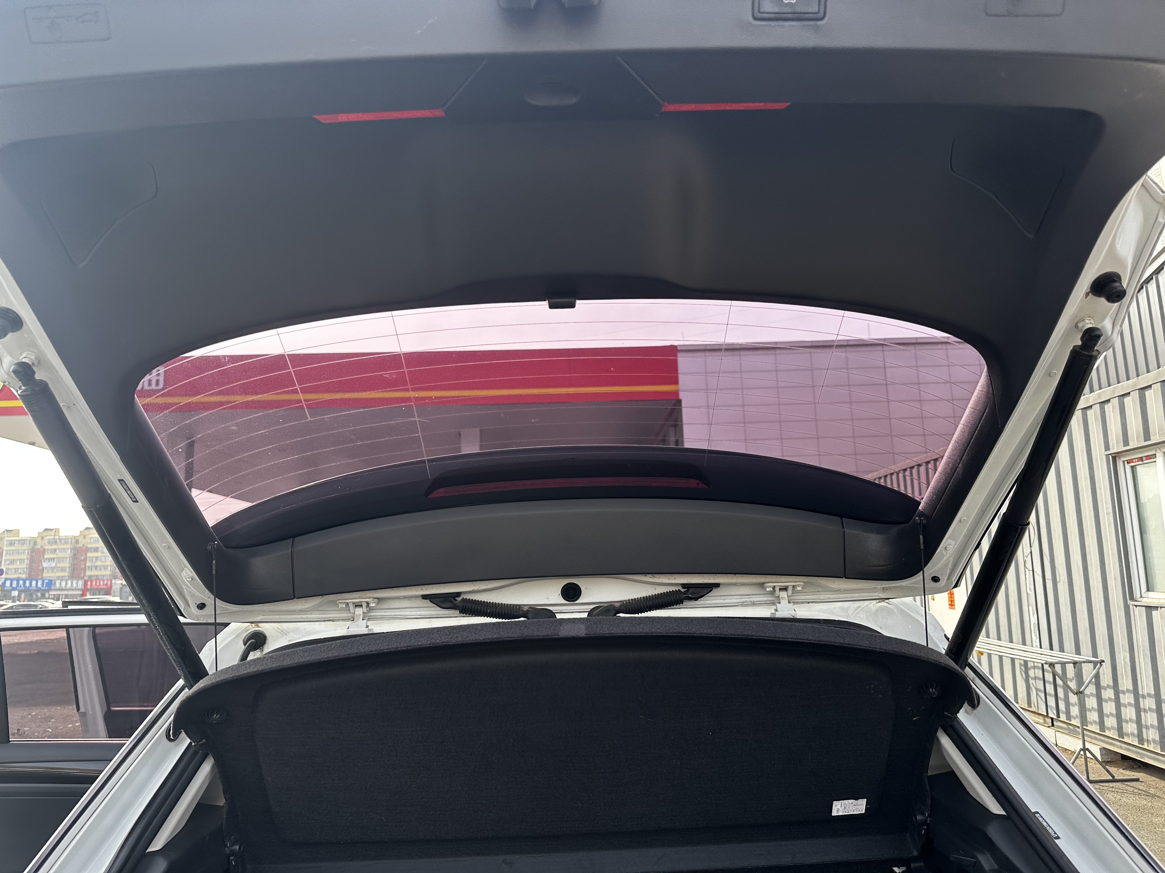 Volkswagen T-Roc 2022 car image #16