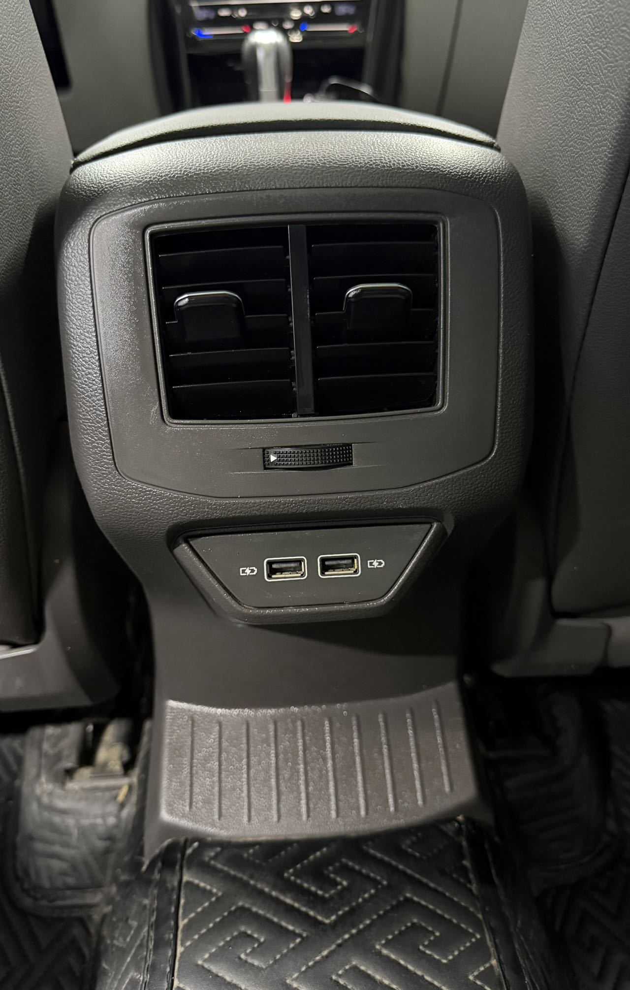 T-Roc 2021 car image #16