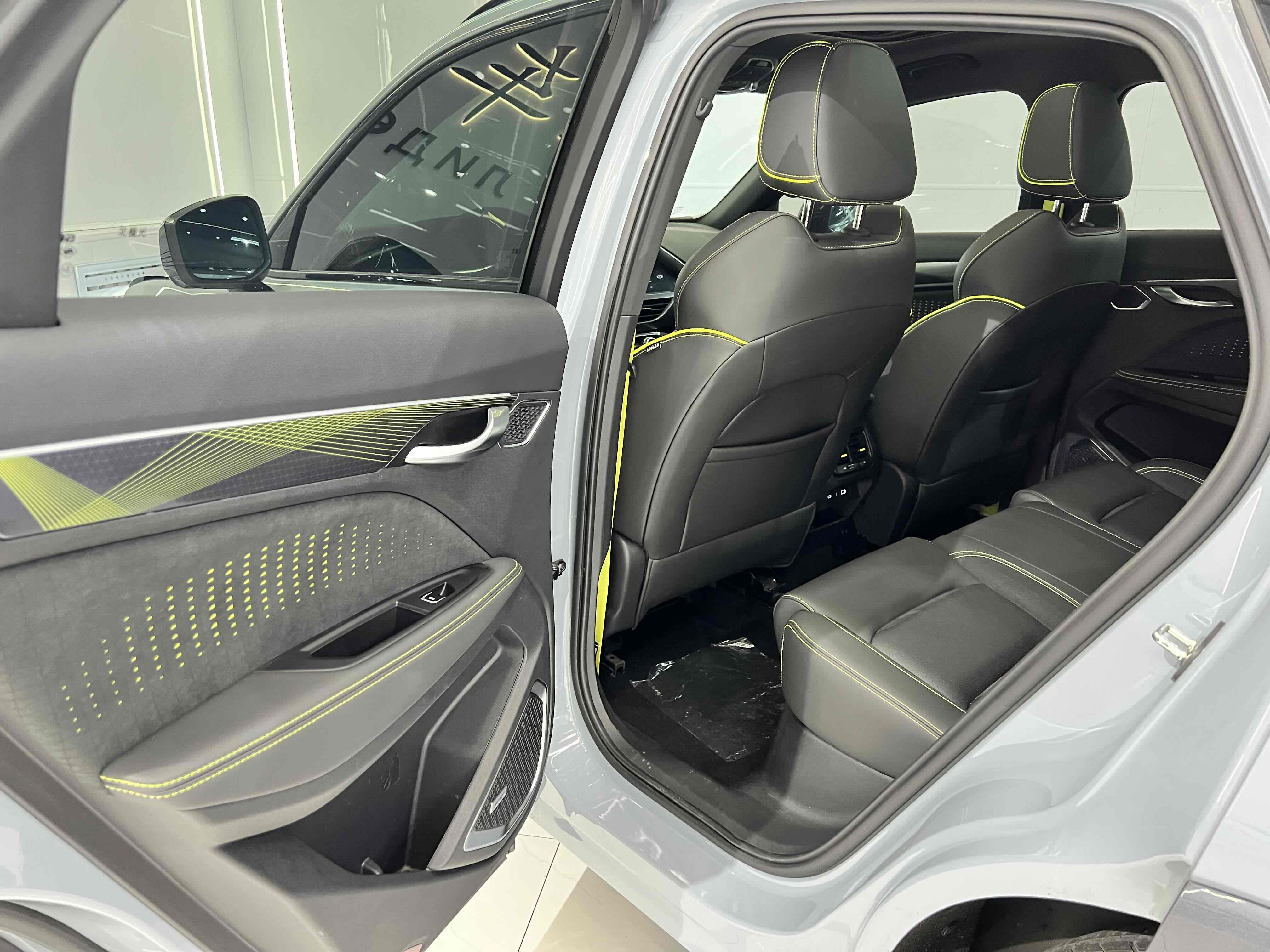 GEELY Tugella S 2021 car image #16