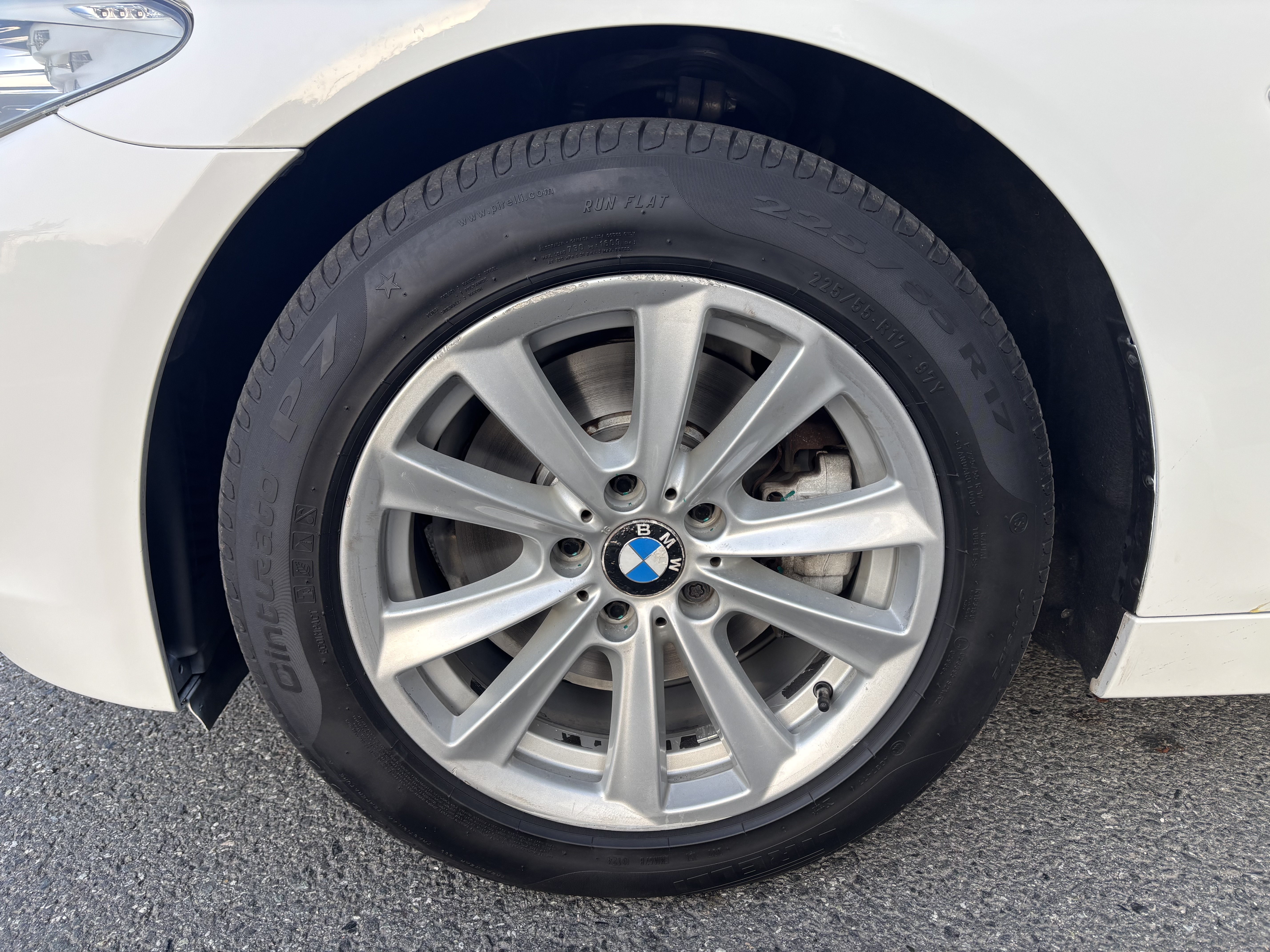 BMW 5 Series 2012 #16 BMW 5 Series 2012 car image #16