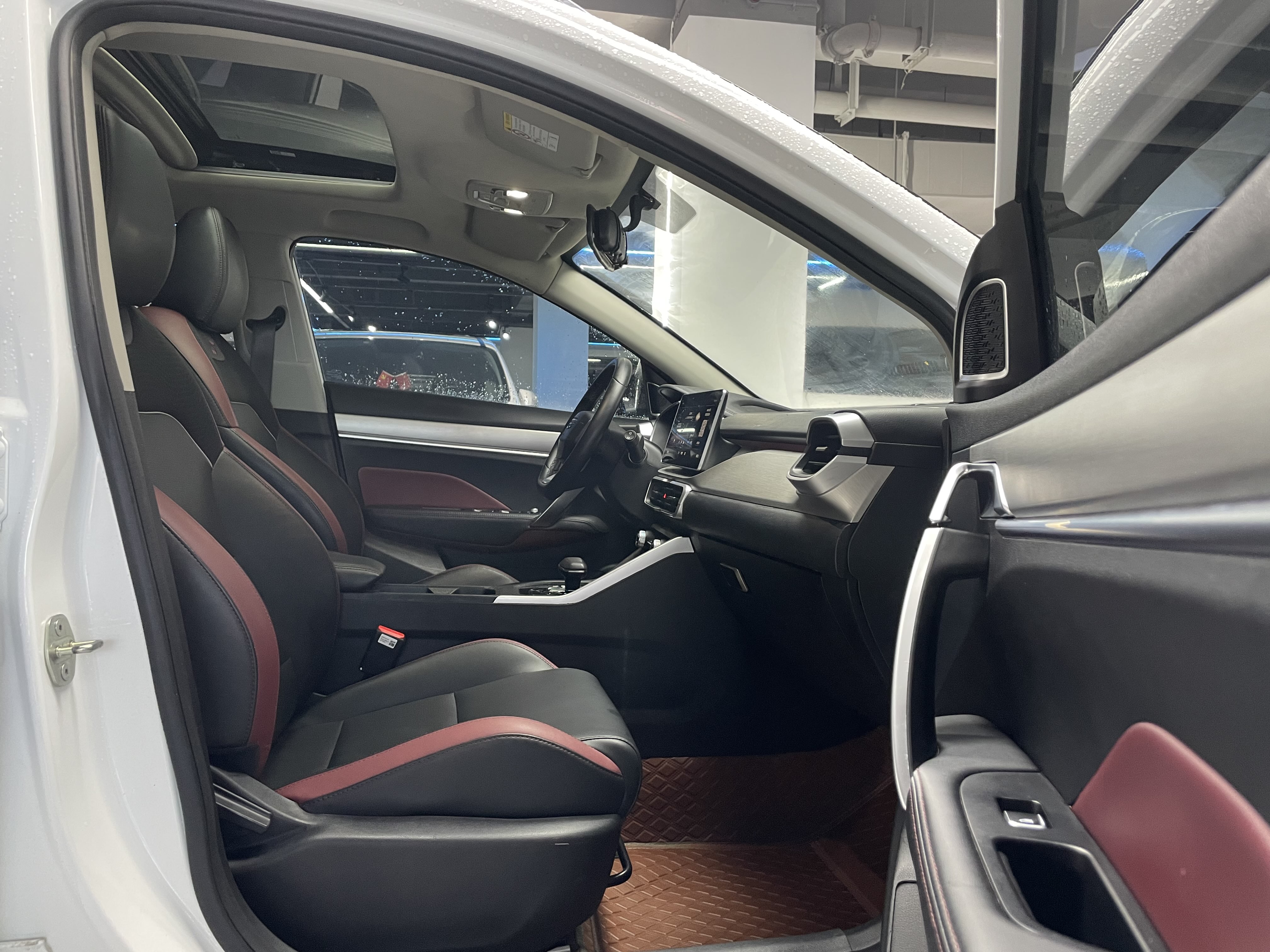 GEELY Coolray 2022 #16 GEELY Coolray 2022 car image #16