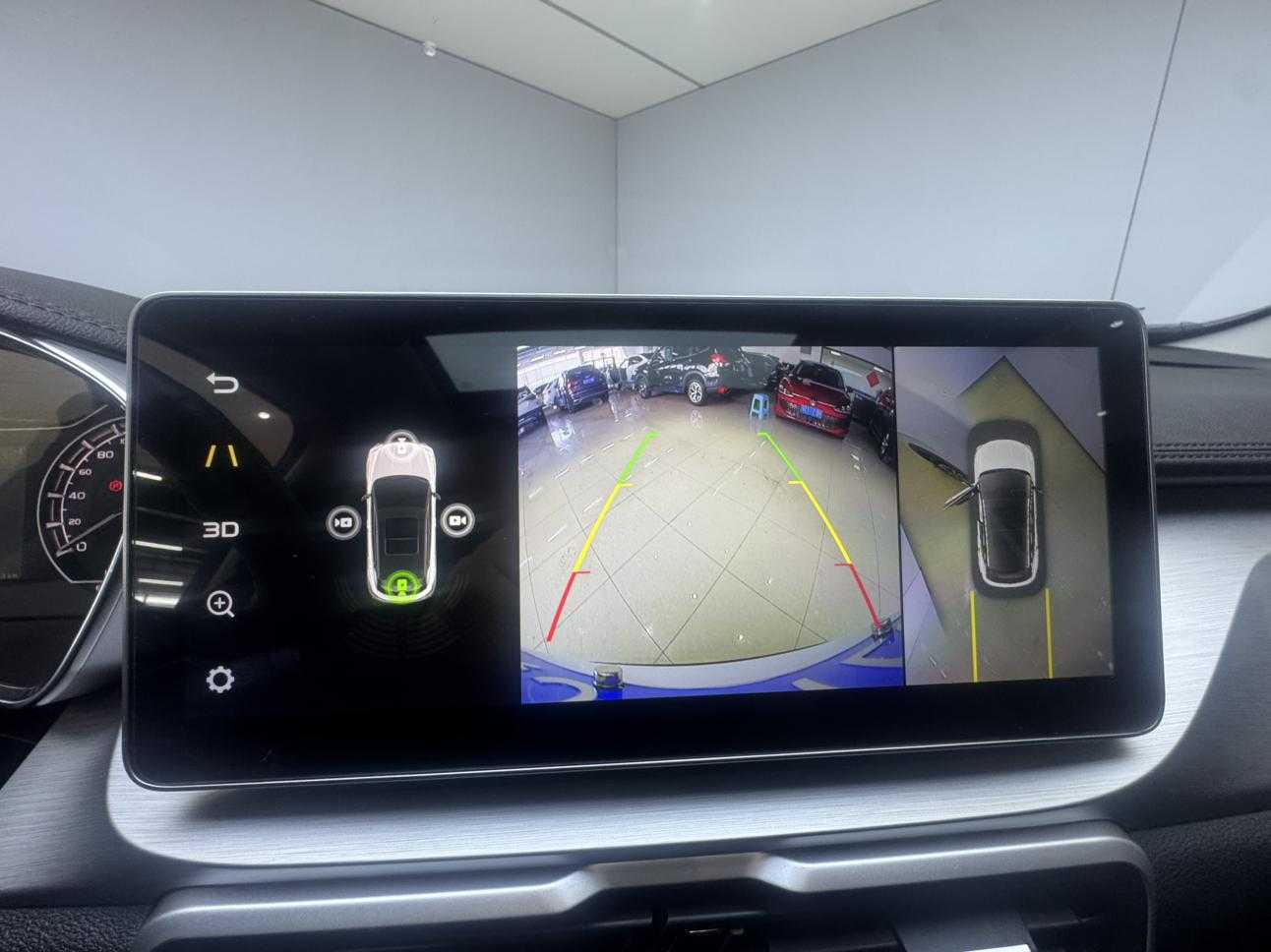 GEELY Coolray 2022 #16 GEELY Coolray 2022 car image #16