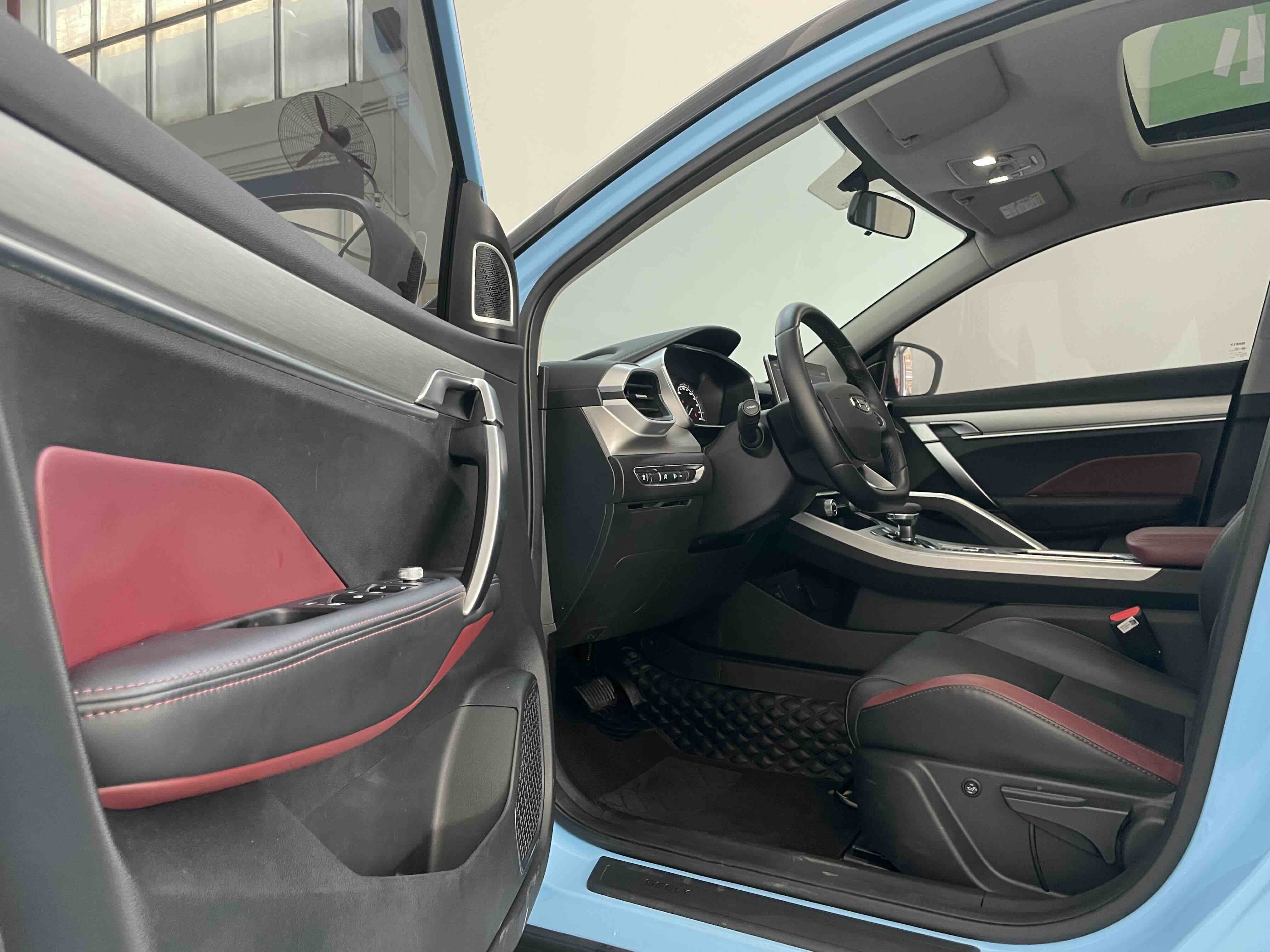 GEELY Coolray 2022 #16 GEELY Coolray 2022 car image #16