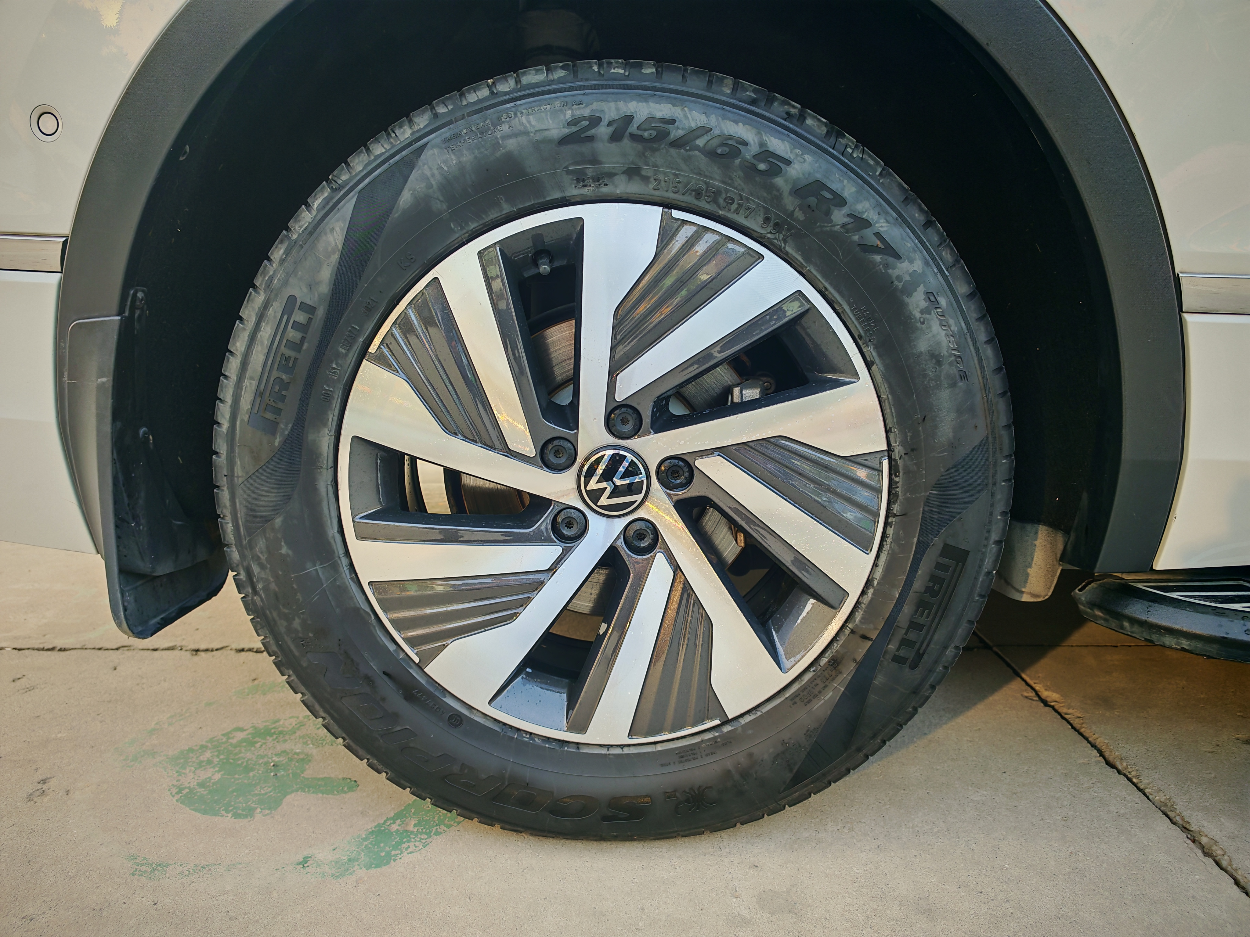 Volkswagen Tiguan L New Energy 2022 صورة سيارة #16