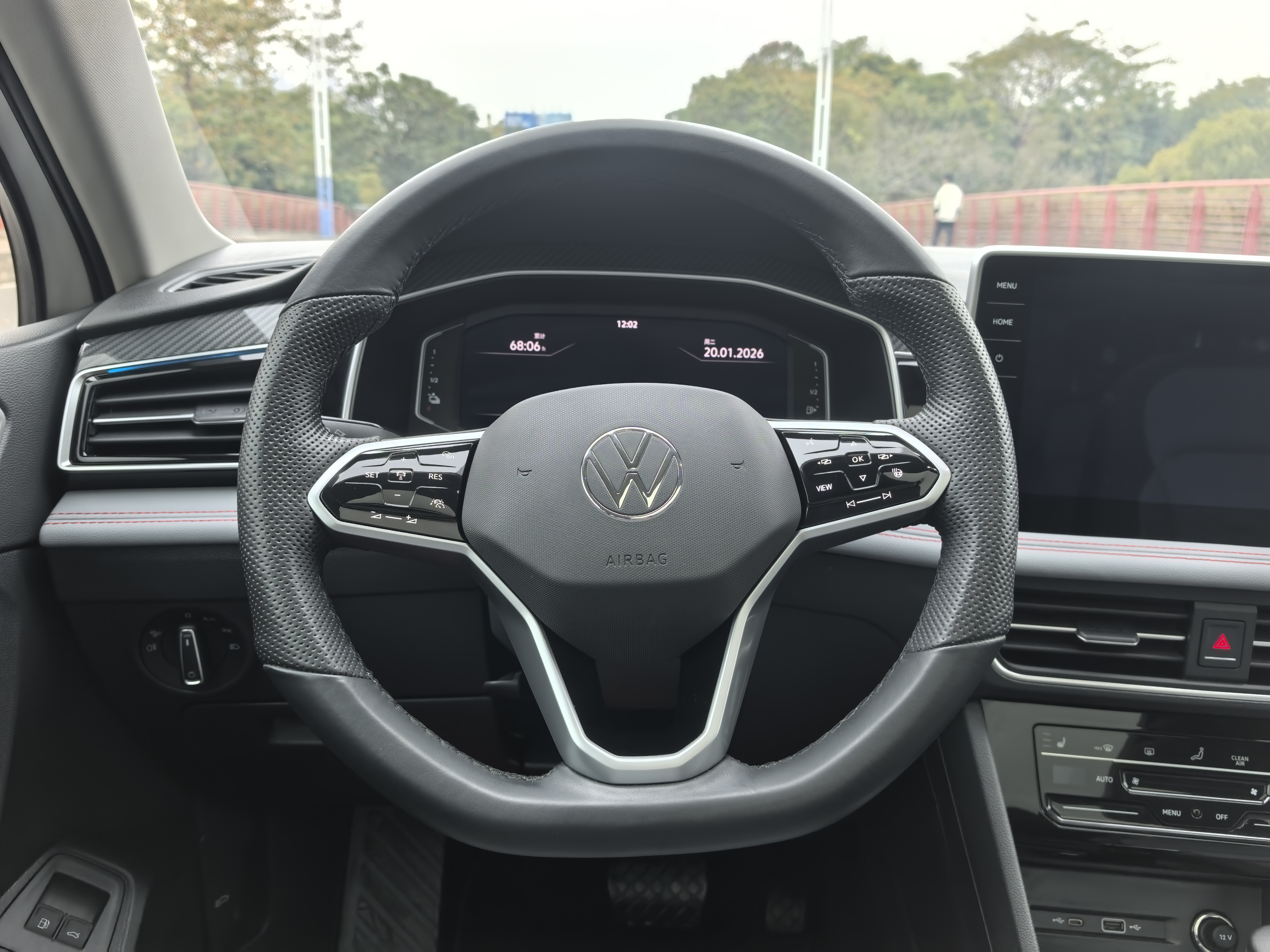 Volkswagen Tiguan L New Energy 2022 صورة سيارة #16