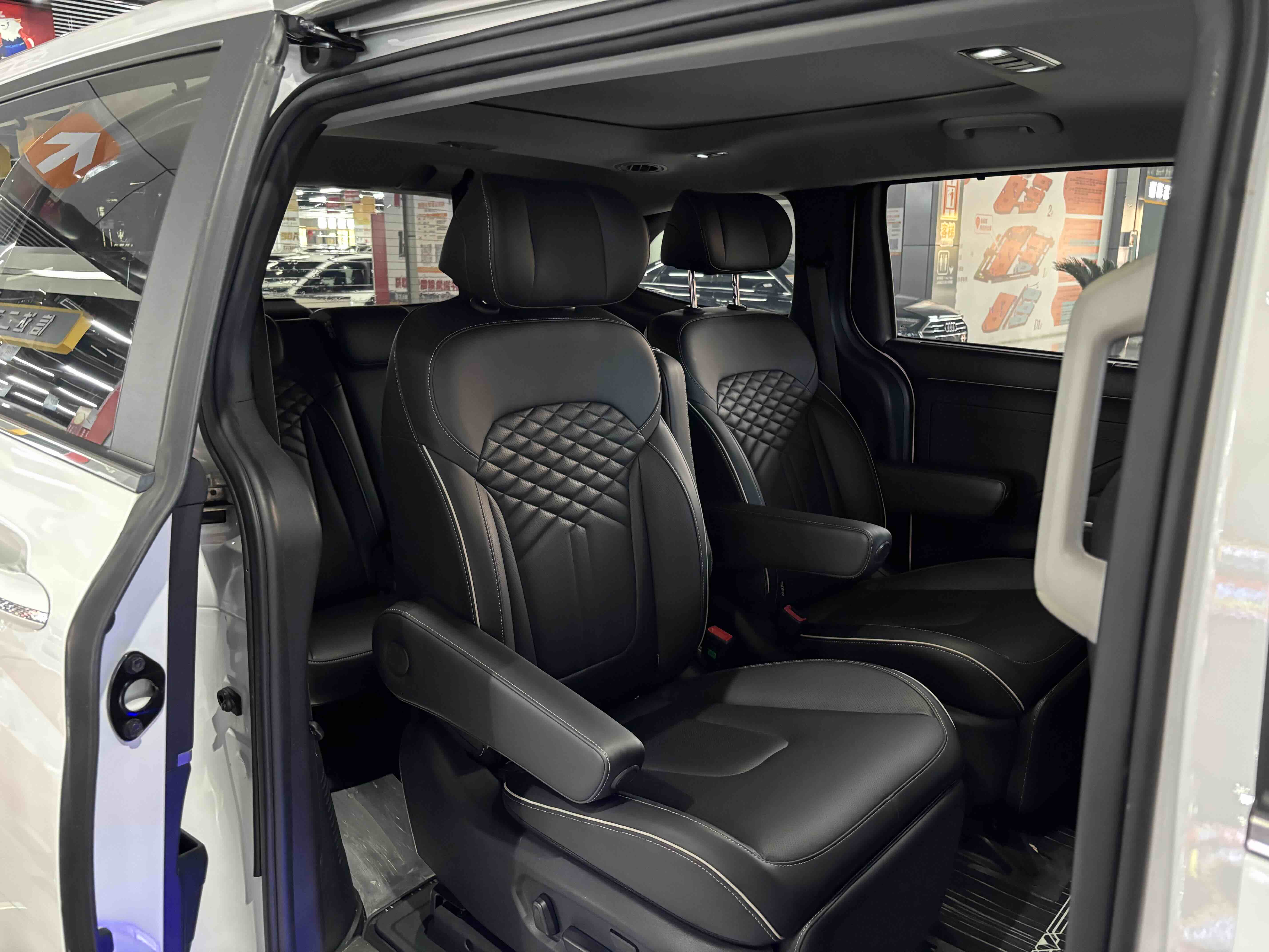 Hyundai Custo 2023 #16 Hyundai Custo 2023 car image #16