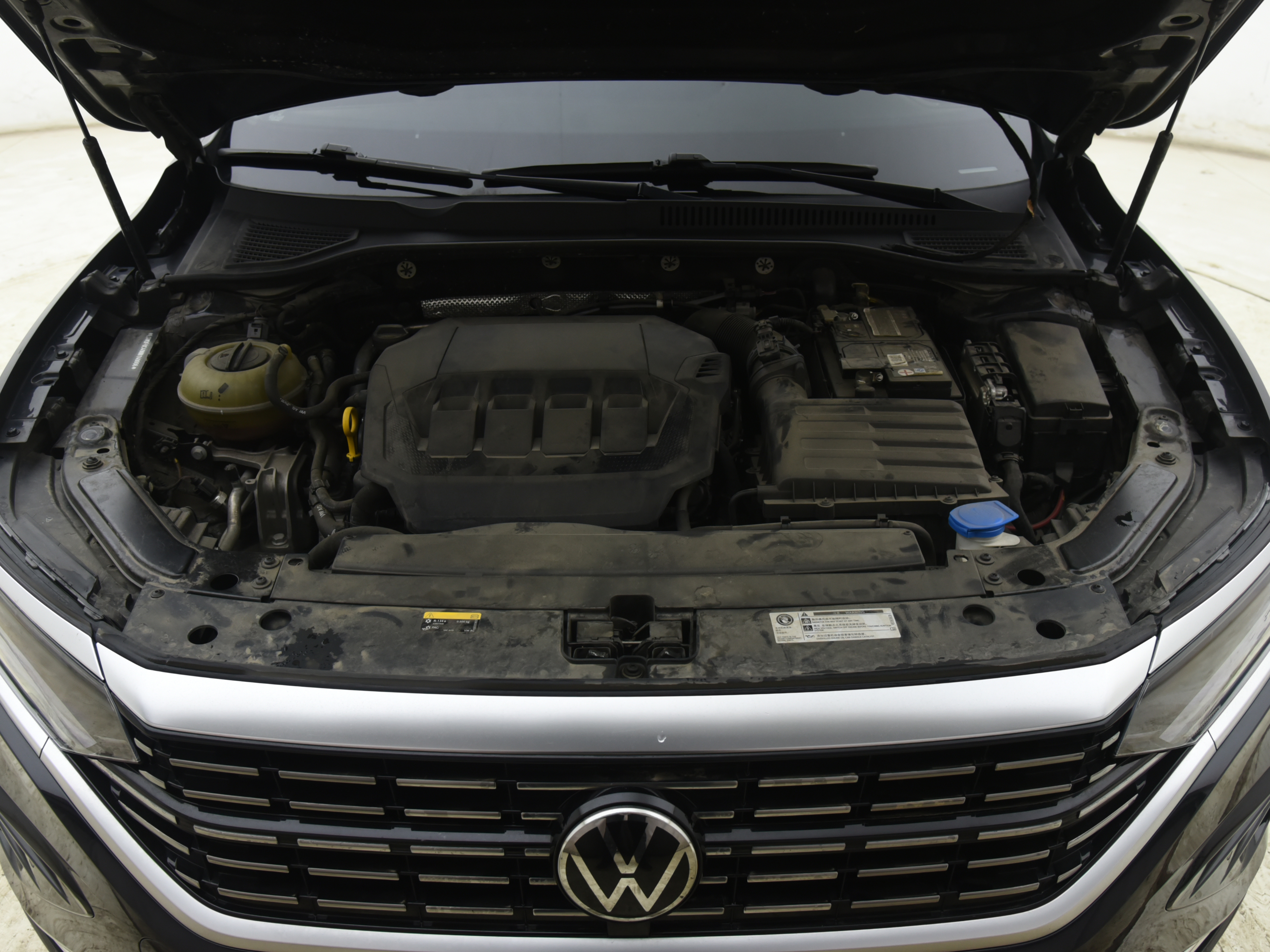 Volkswagen Passat 2022 car image #16