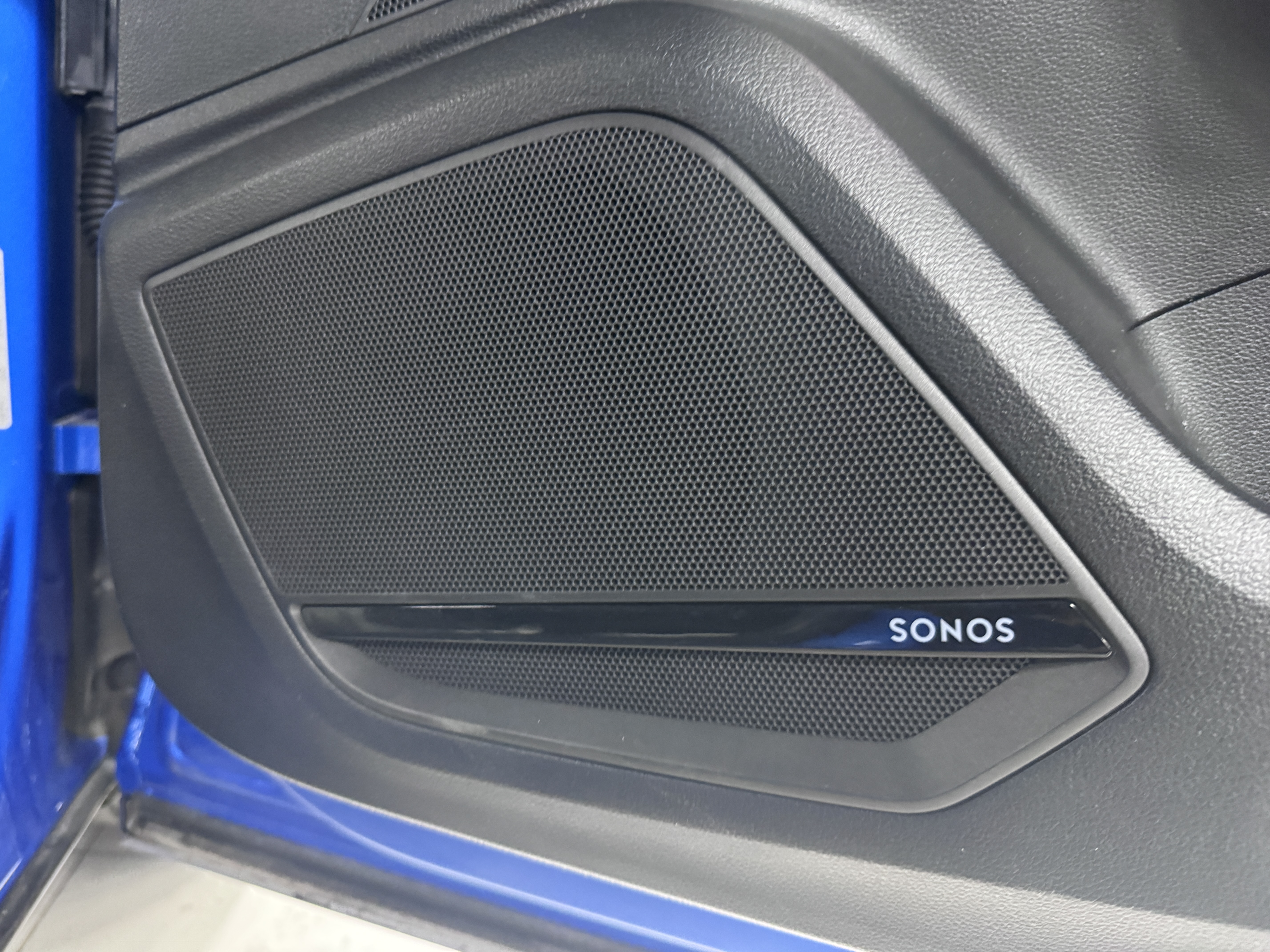 Audi Q2L 2021 imagem de carro #16