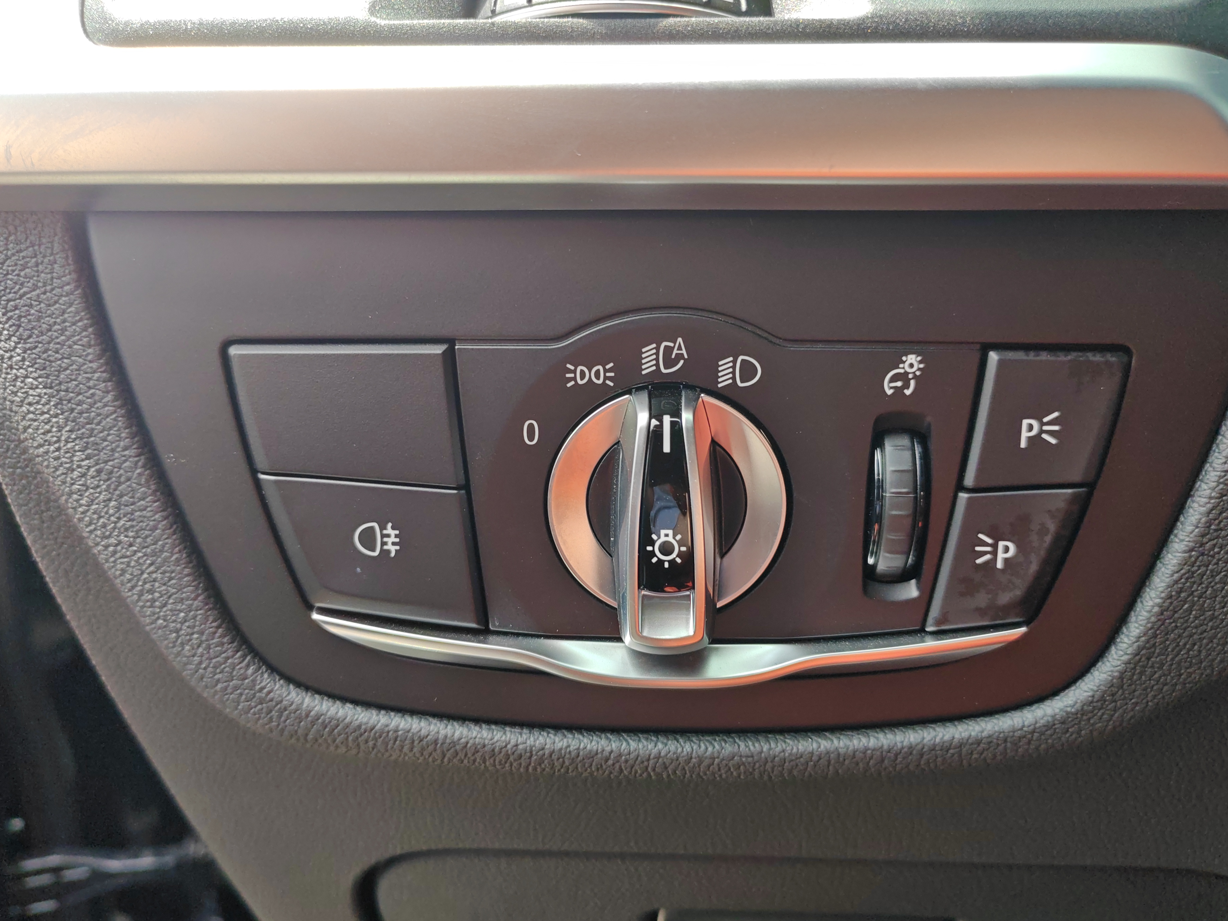 BMW X4 M 2024 #16 BMW X4 M 2024 car image #16