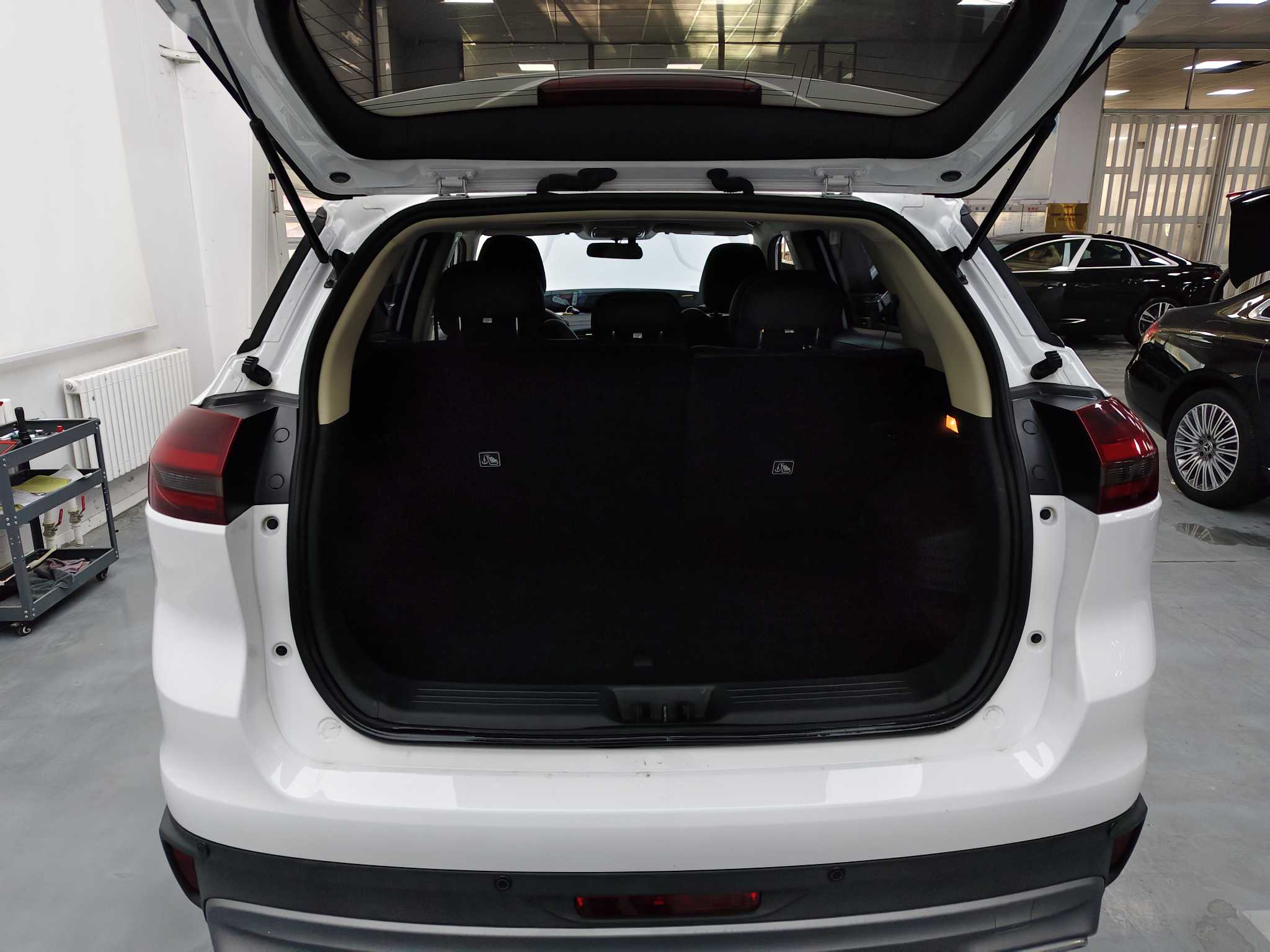 GEELY Boyue 2022 car image #16