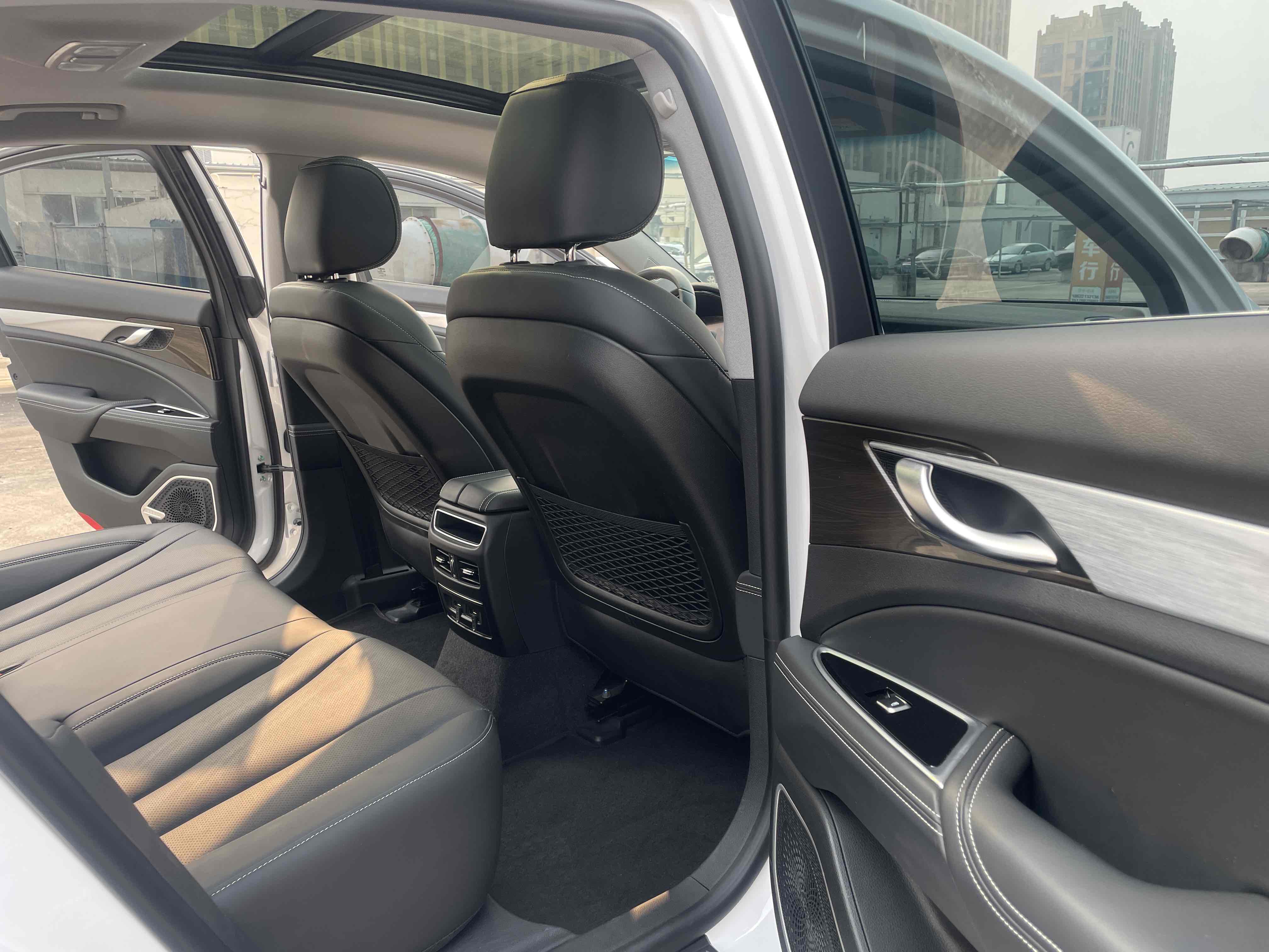 GEELY Ulion New Energy 2021 #16 GEELY Ulion New Energy 2021 car image #16