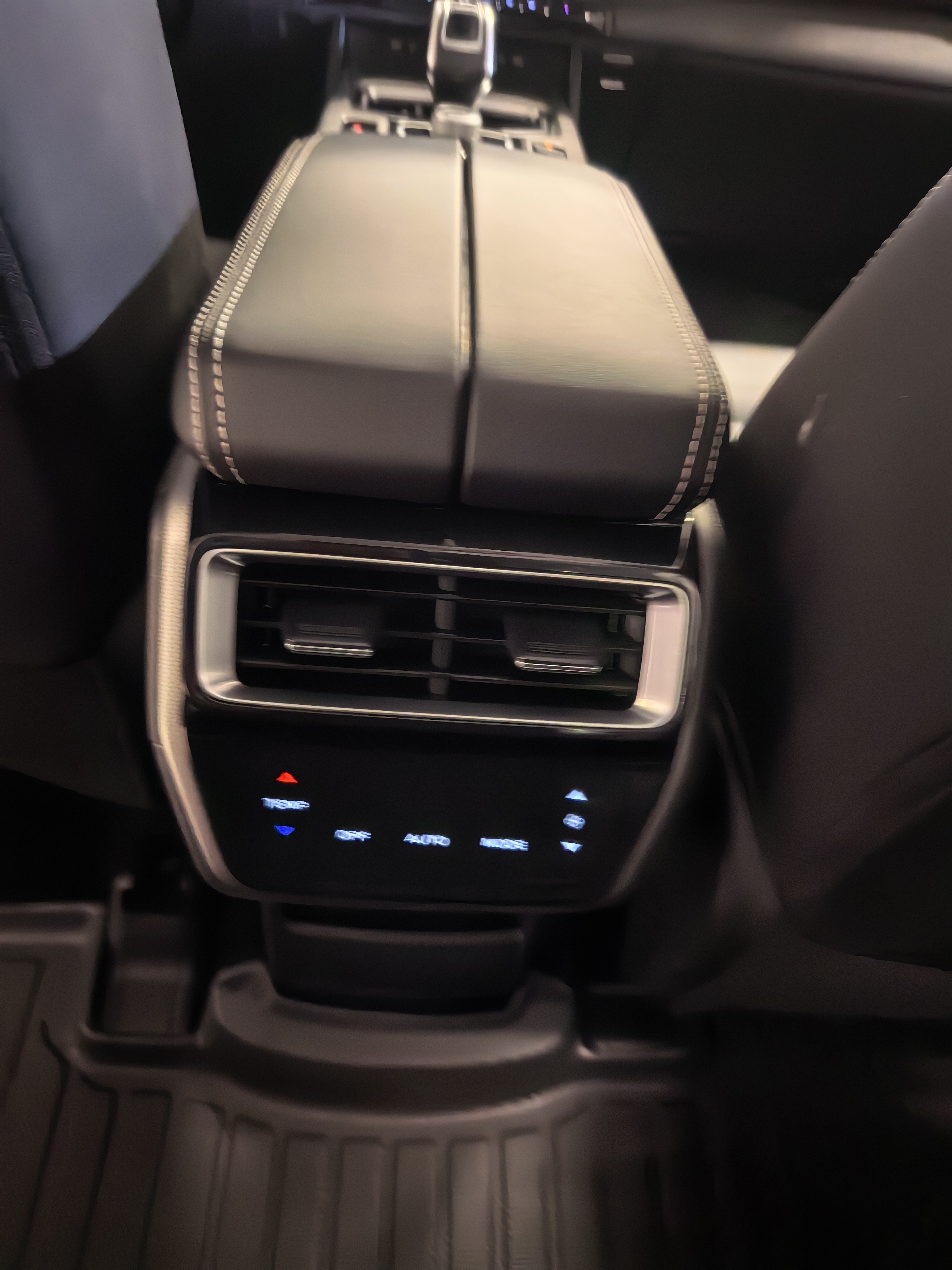 GEELY Okavango 2023 #16 GEELY Okavango 2023 imagen de coche #16